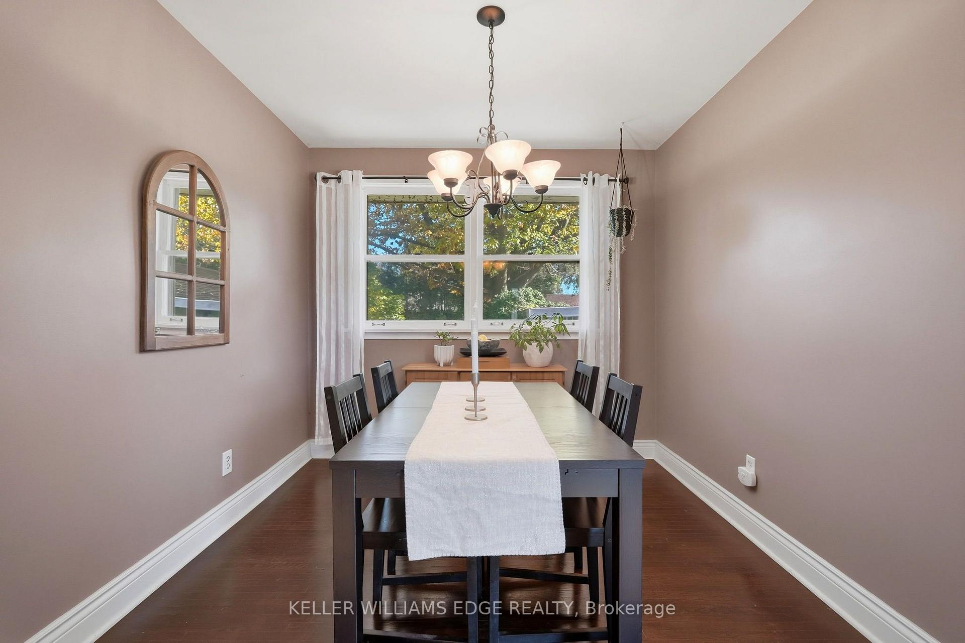 Photo 11 of 660 Wickens Avenue, Burlington, LaSalle — HOMEH