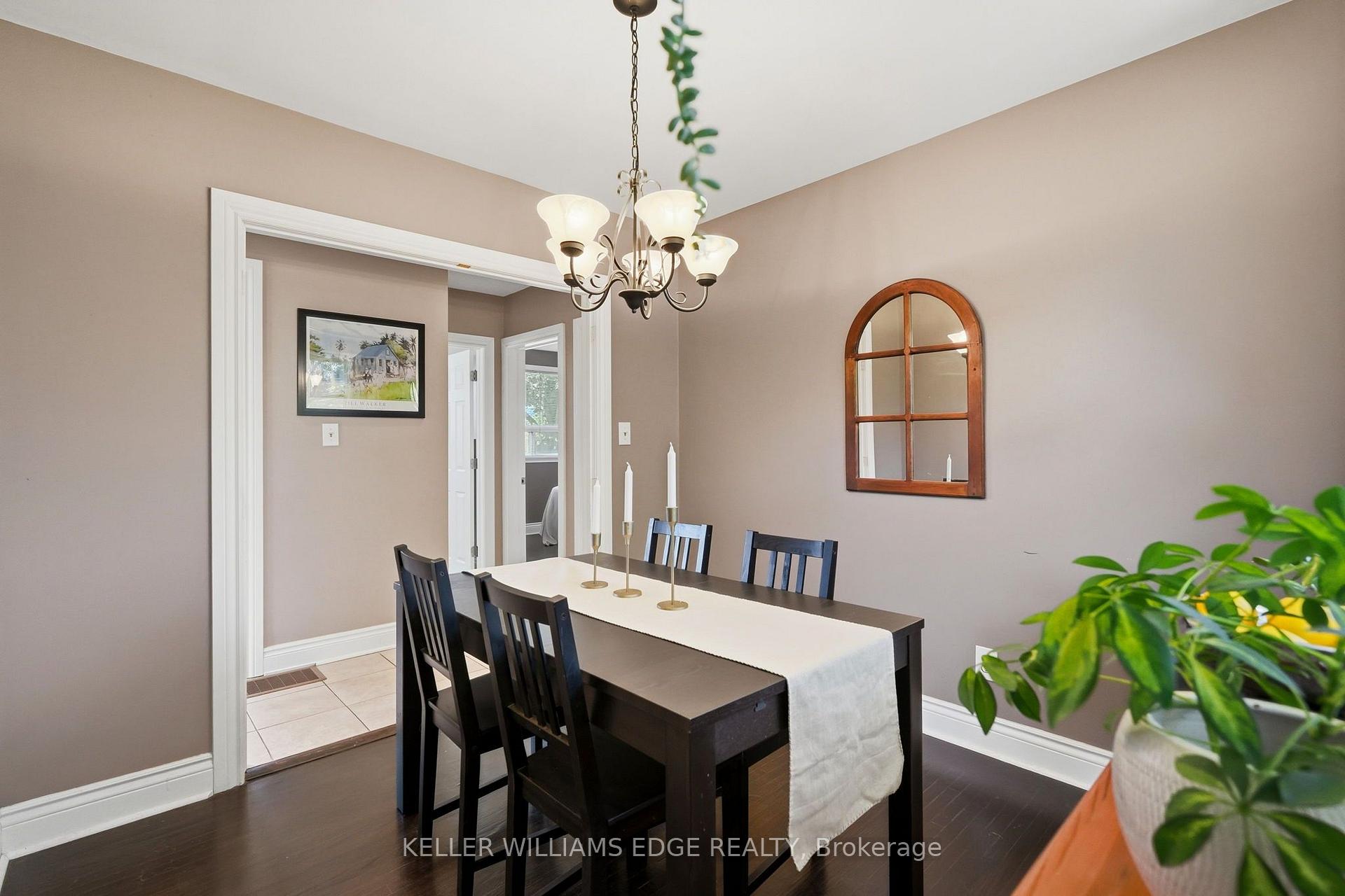 Photo 13 of 660 Wickens Avenue, Burlington, LaSalle — HOMEH