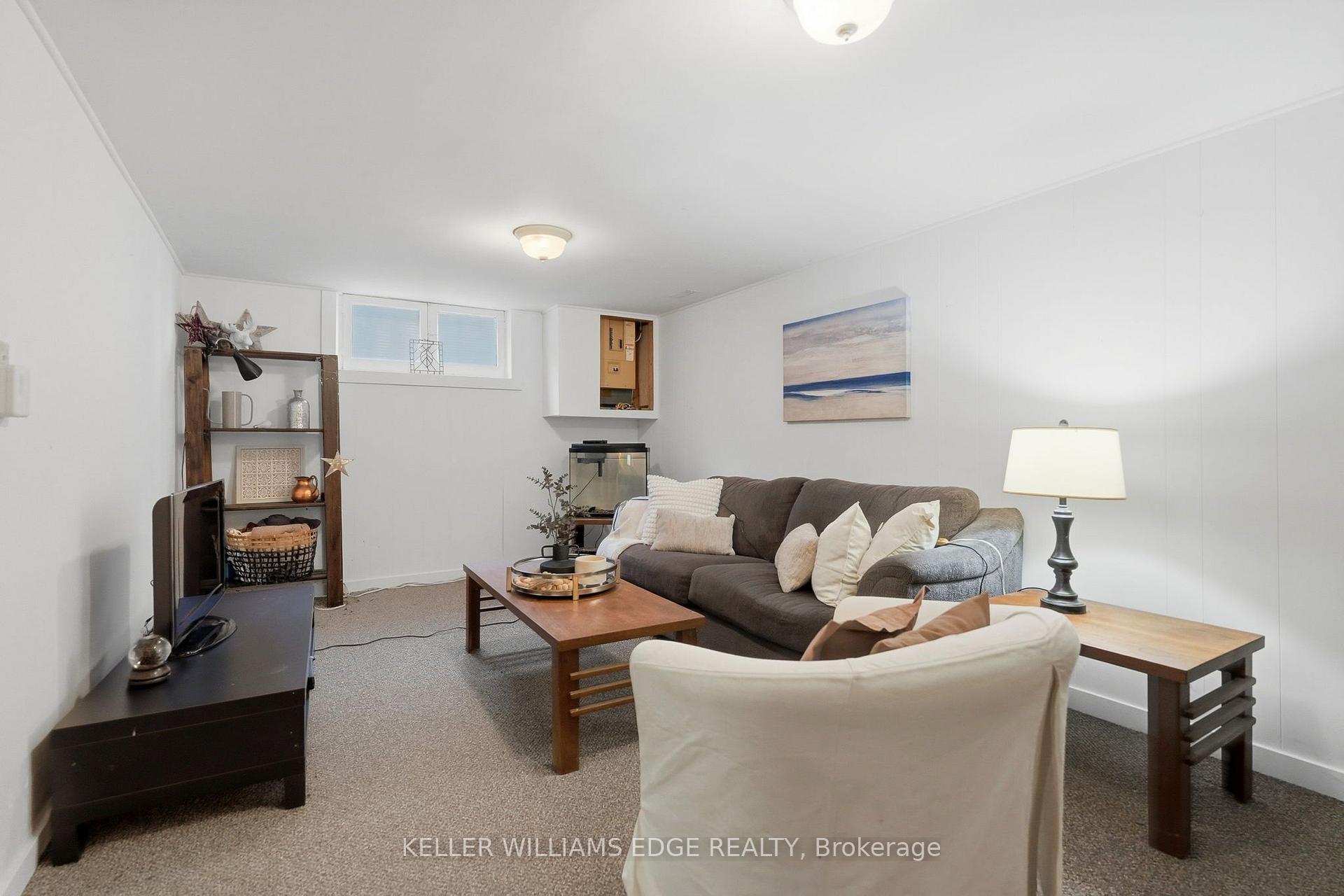 Photo 24 of 660 Wickens Avenue, Burlington, LaSalle — HOMEH