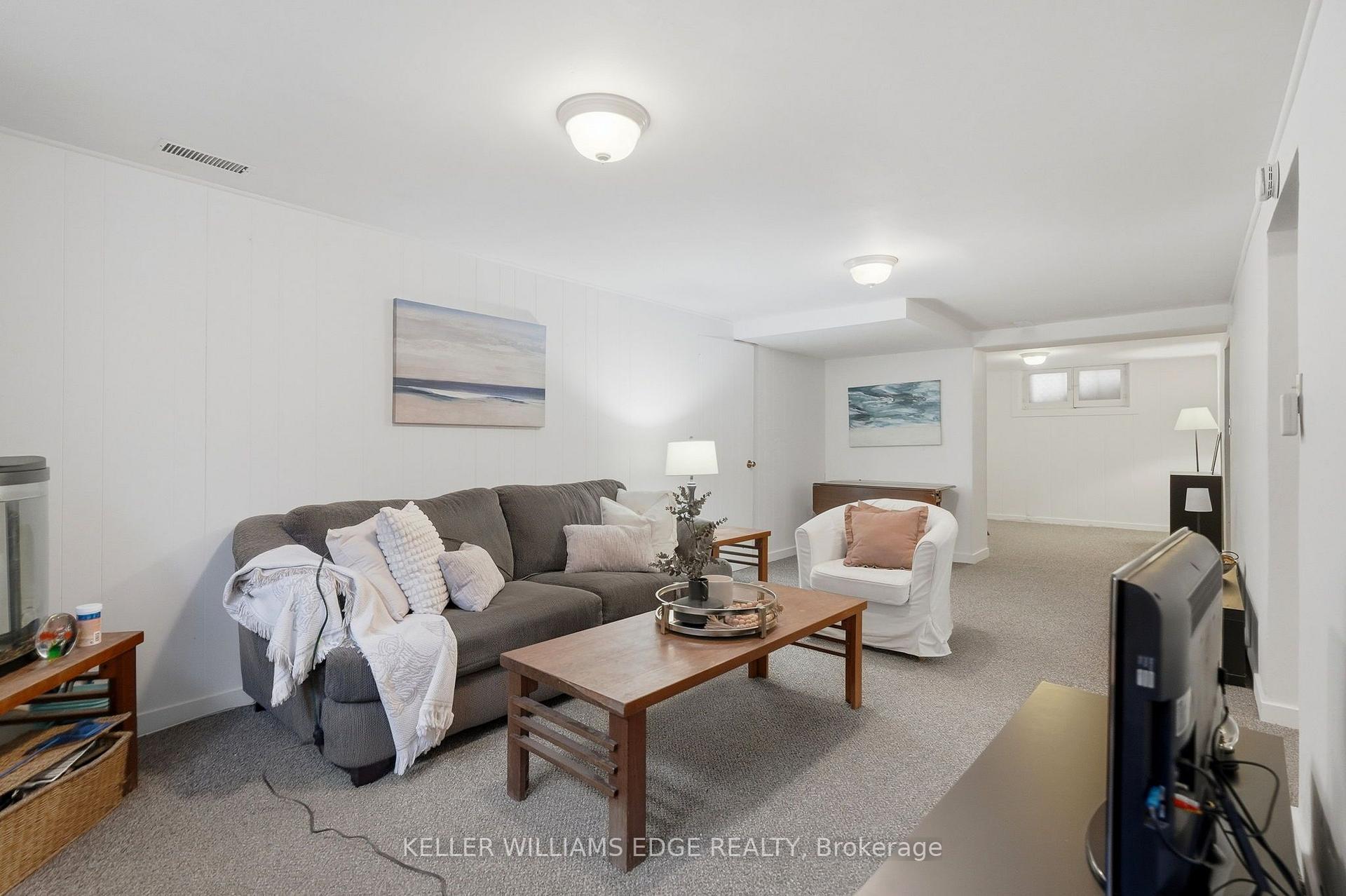 Photo 26 of 660 Wickens Avenue, Burlington, LaSalle — HOMEH