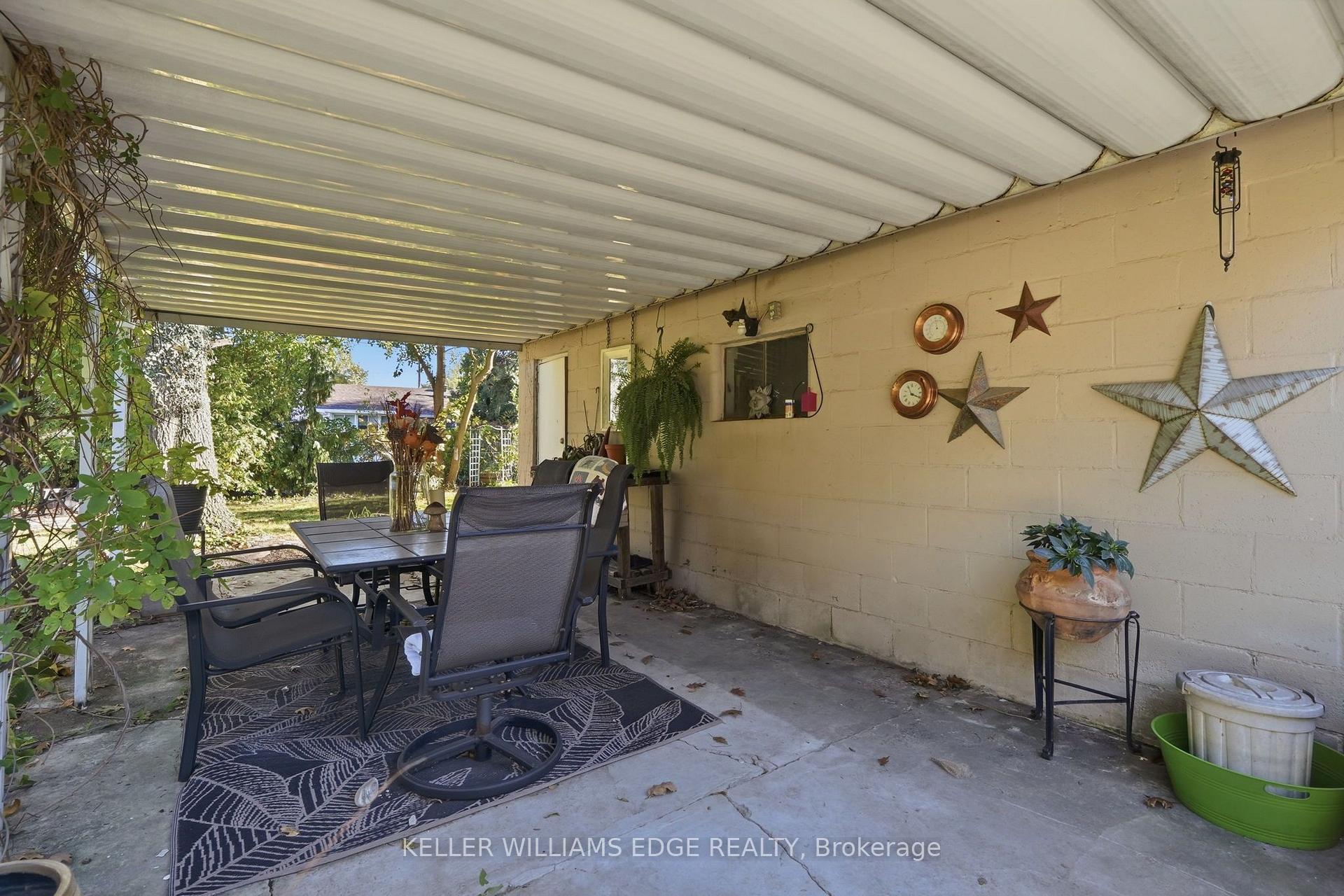 Photo 31 of 660 Wickens Avenue, Burlington, LaSalle — HOMEH