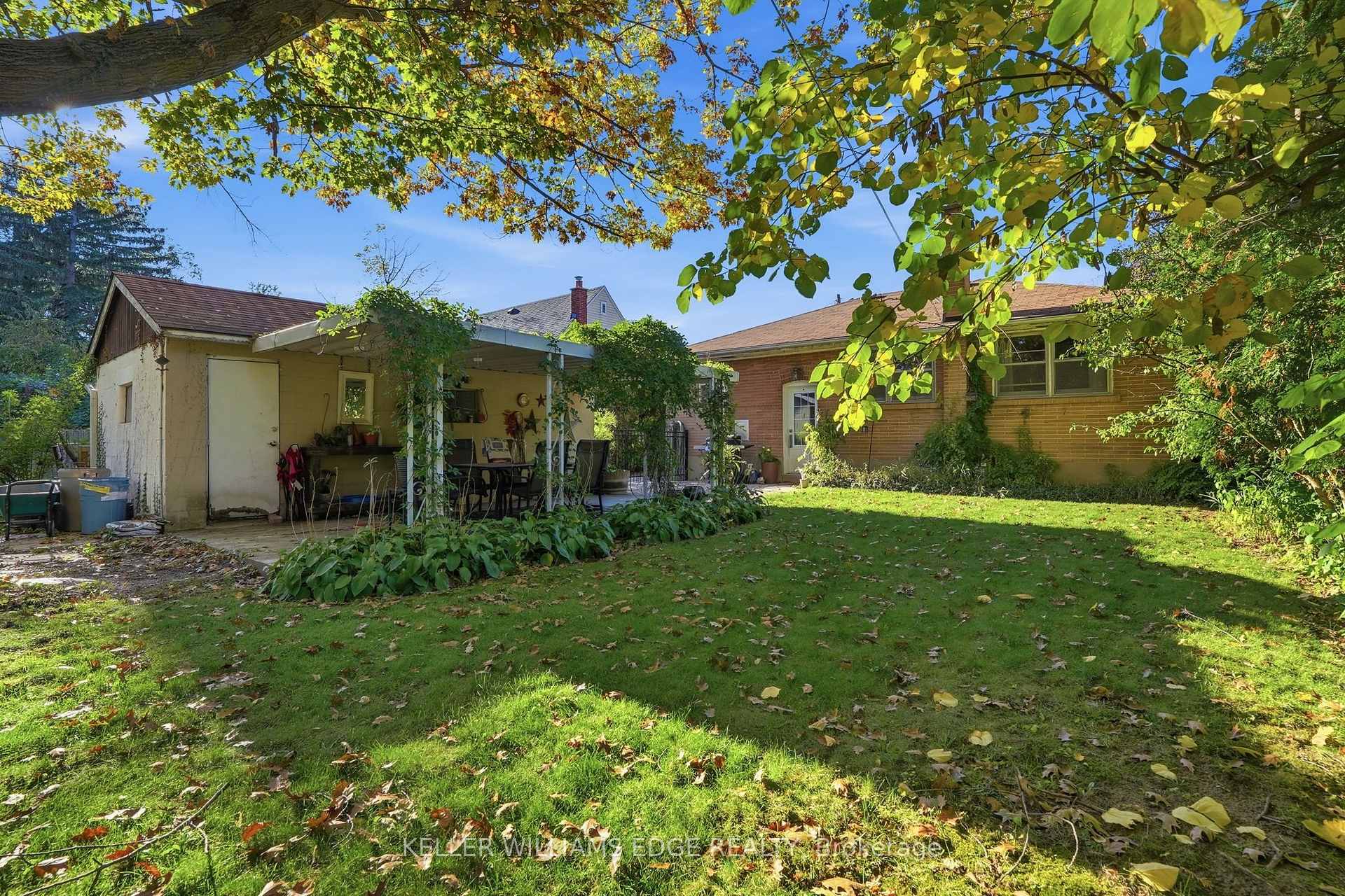 Photo 34 of 660 Wickens Avenue, Burlington, LaSalle — HOMEH