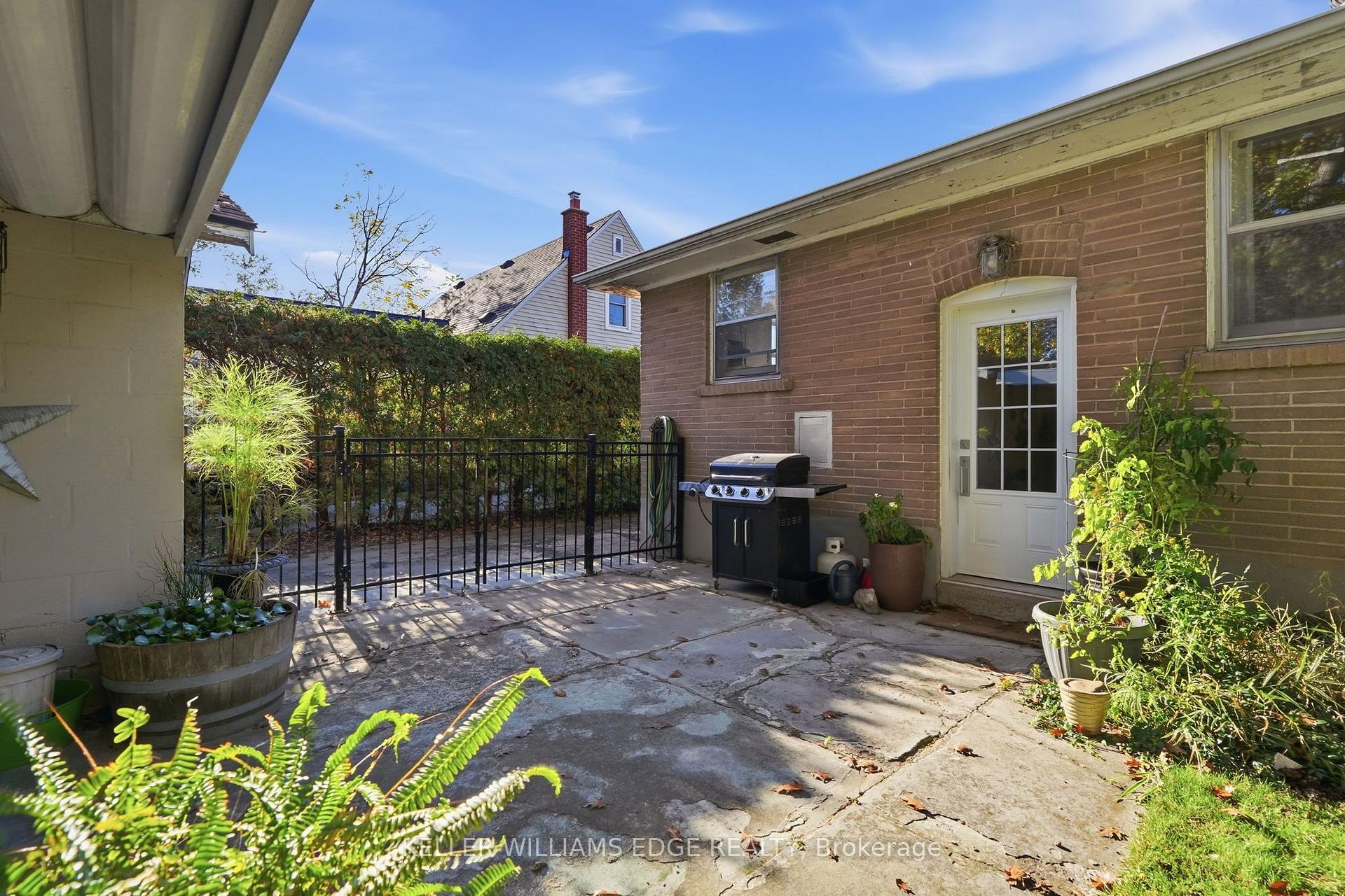 Photo 35 of 660 Wickens Avenue, Burlington, LaSalle — HOMEH