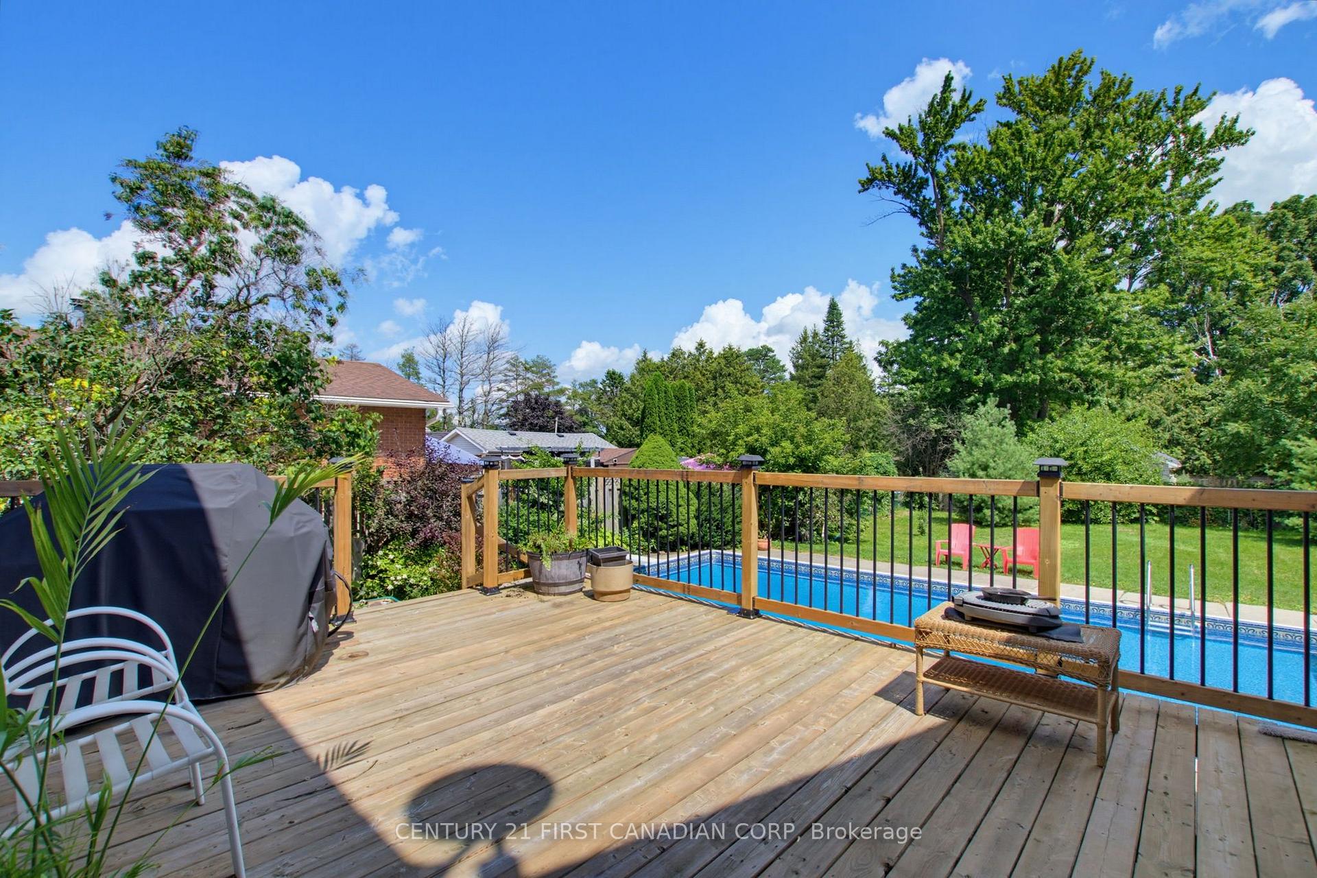 Photo of 444 Forest Lawn Avenue