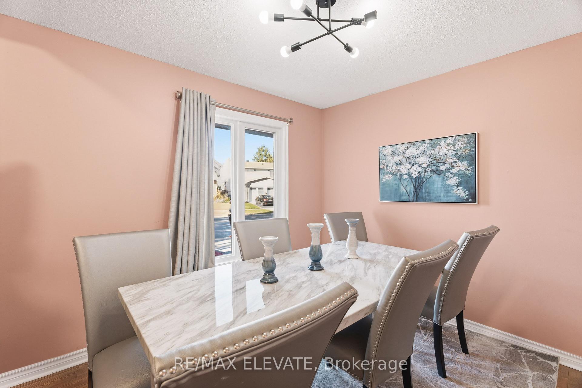 Photo 12 of 6104 Vineyard Drive, Ottawa, Convent Glen — HOMEH