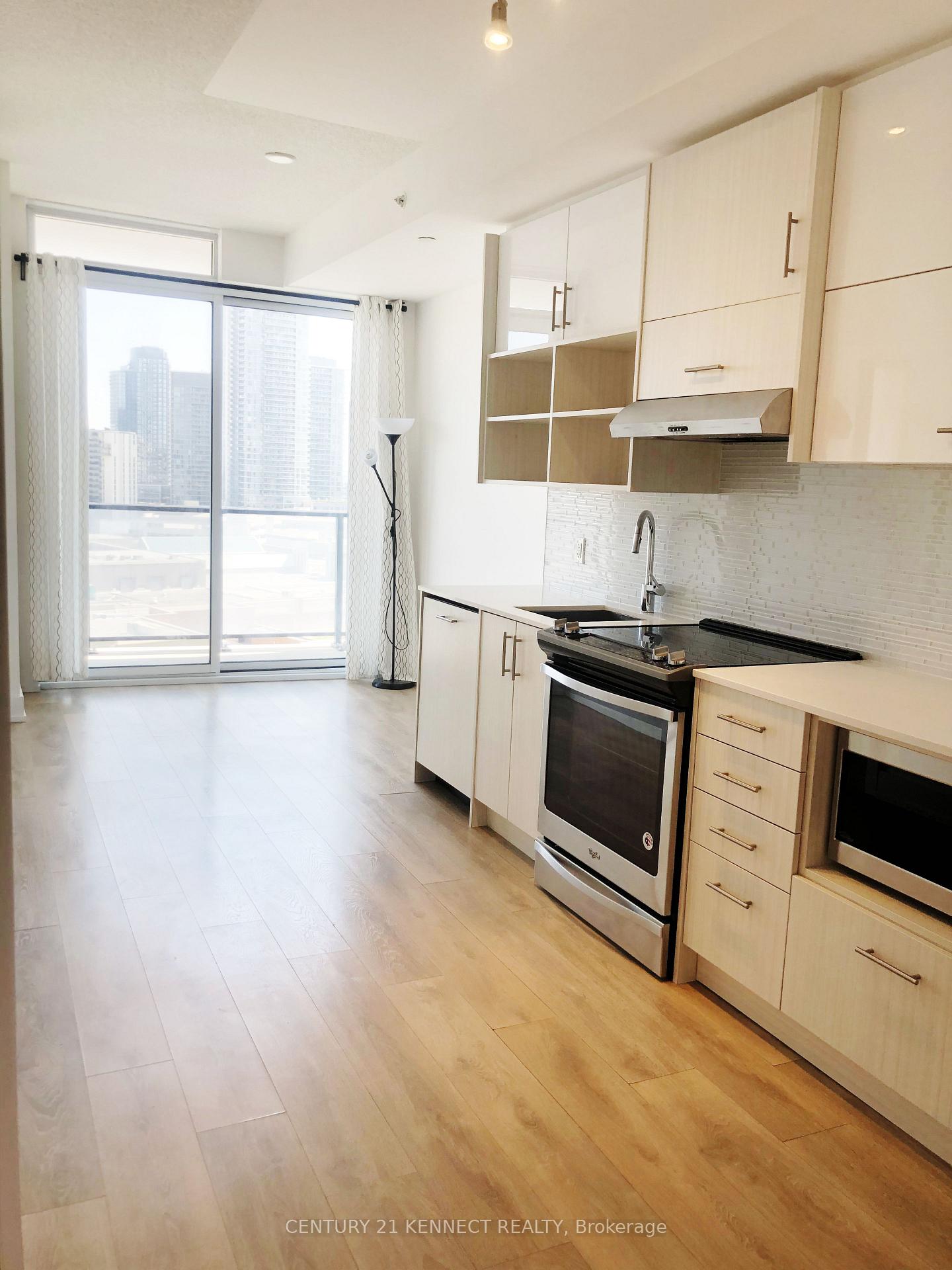 Photo 8 of Unit 1101, 128 Fairview Mall Drive, North York, Don Valley Village — HOMEH