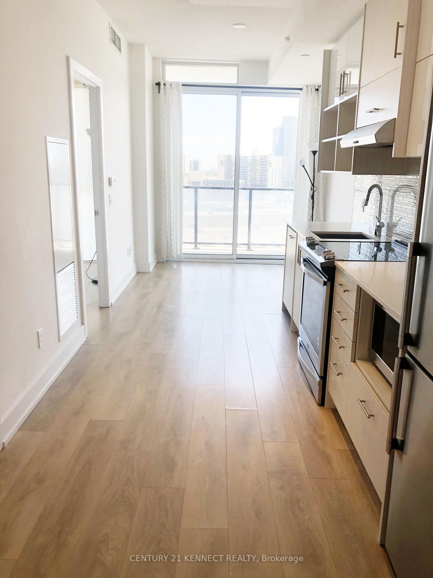 Photo 9 of Unit 1101, 128 Fairview Mall Drive, North York, Don Valley Village — HOMEH