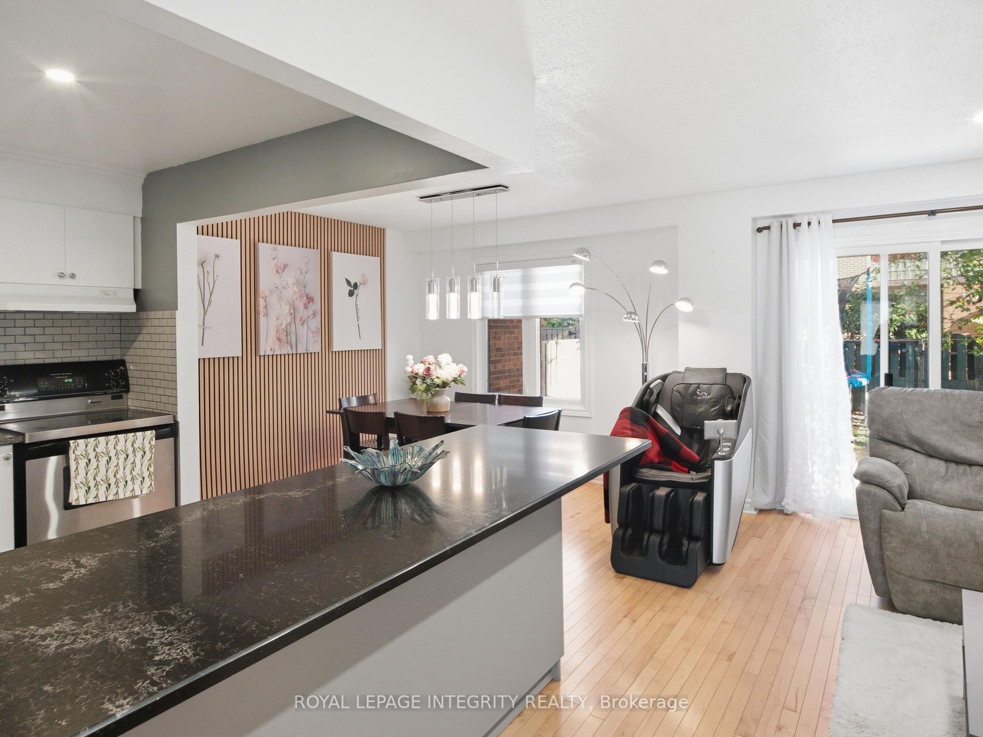 Photo 13 of Unit 127, 1 Gingras Court, Ottawa, Kanata - Beaverbrook — HOMEH