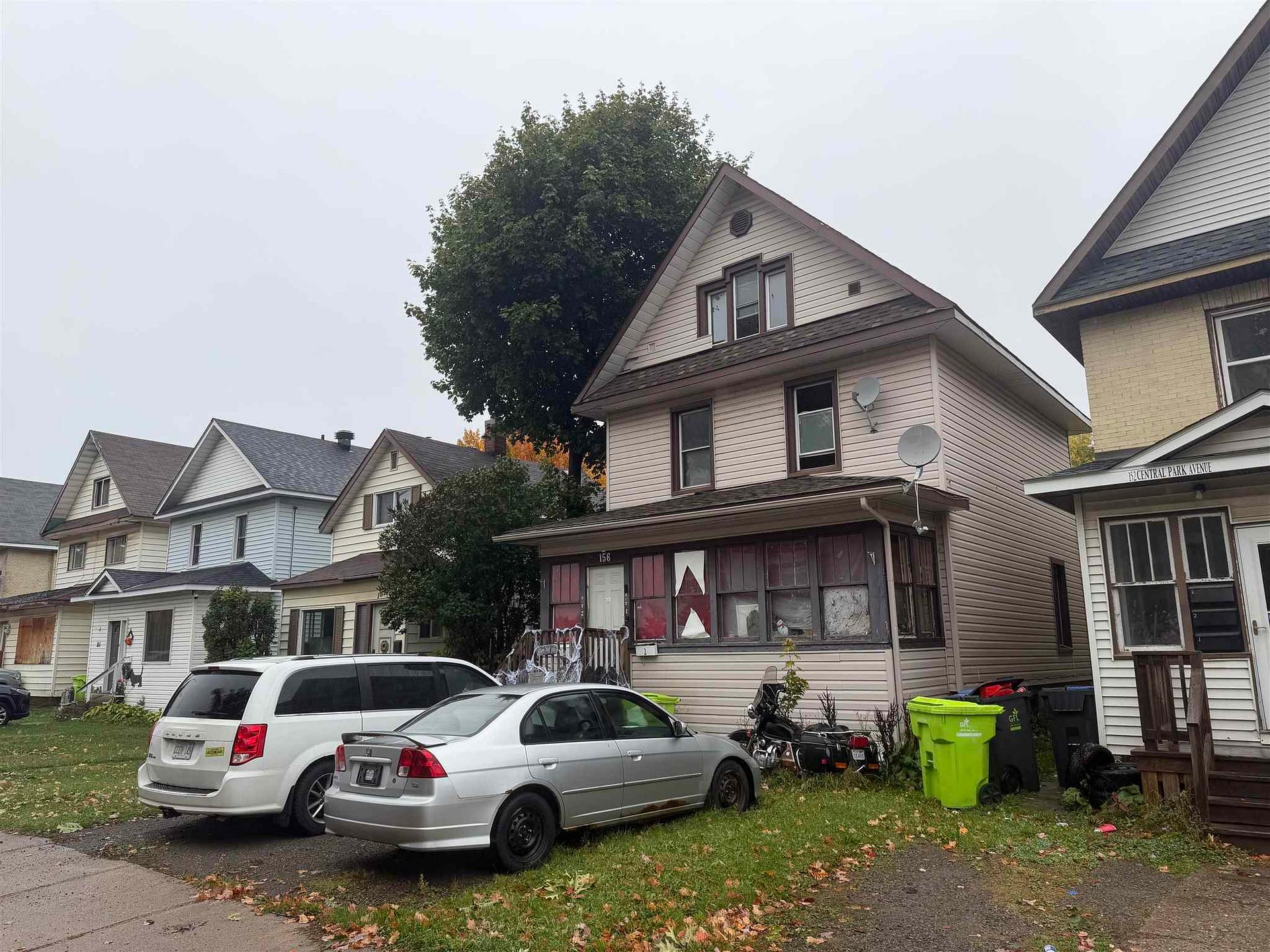 Front of Unit 2, 156 Central Park Avenue