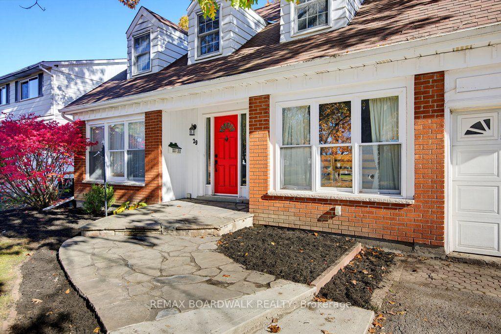 Photo 3 of 29 Southpark Drive, Ottawa, Blackburn Hamlet — HOMEH