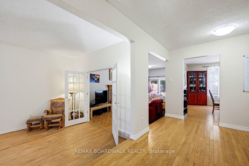 Photo 7 of 29 Southpark Drive, Ottawa, Blackburn Hamlet — HOMEH
