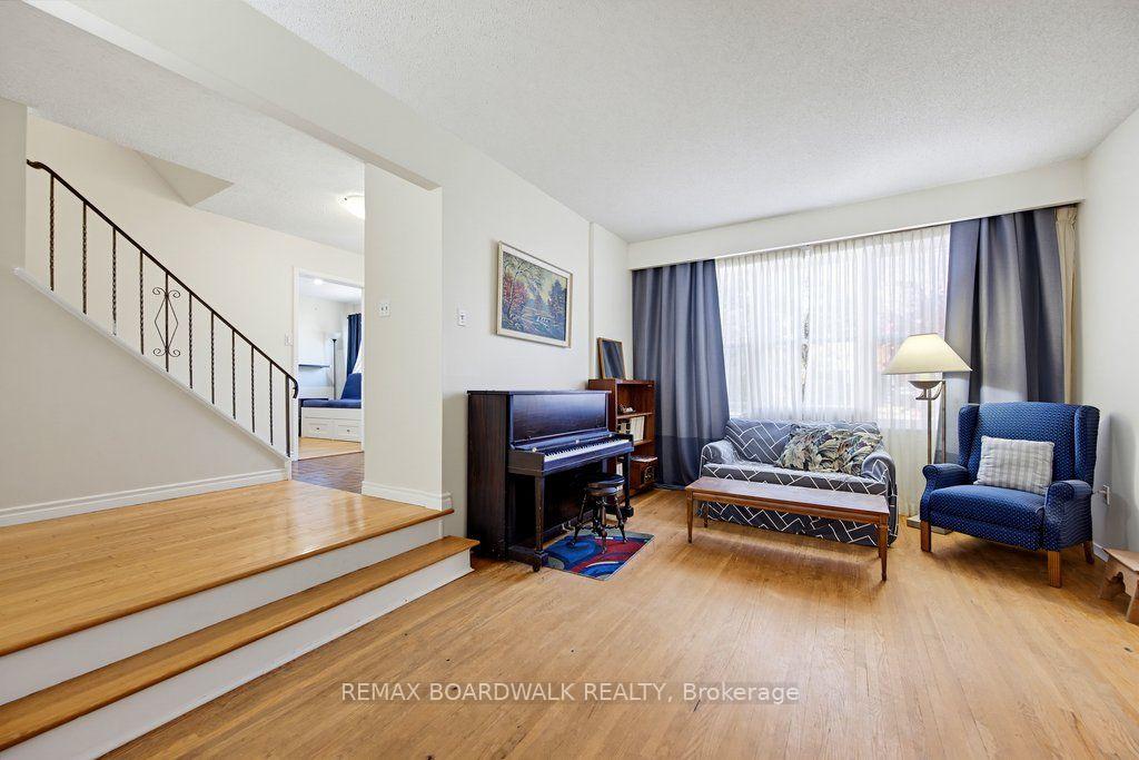 Photo 9 of 29 Southpark Drive, Ottawa, Blackburn Hamlet — HOMEH