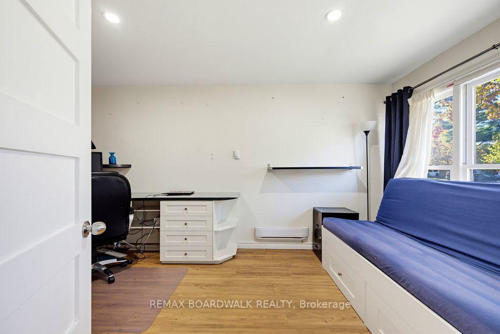 Photo 18 of 29 Southpark Drive, Ottawa, Blackburn Hamlet — HOMEH