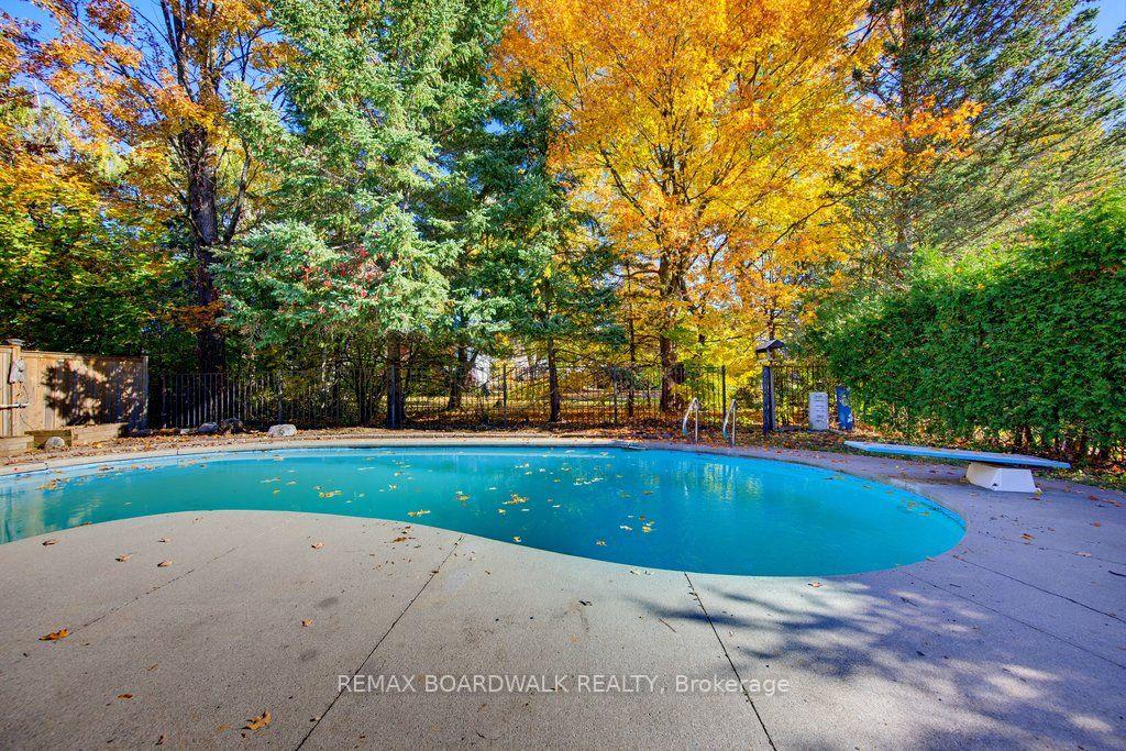 Photo 38 of 29 Southpark Drive, Ottawa, Blackburn Hamlet — HOMEH