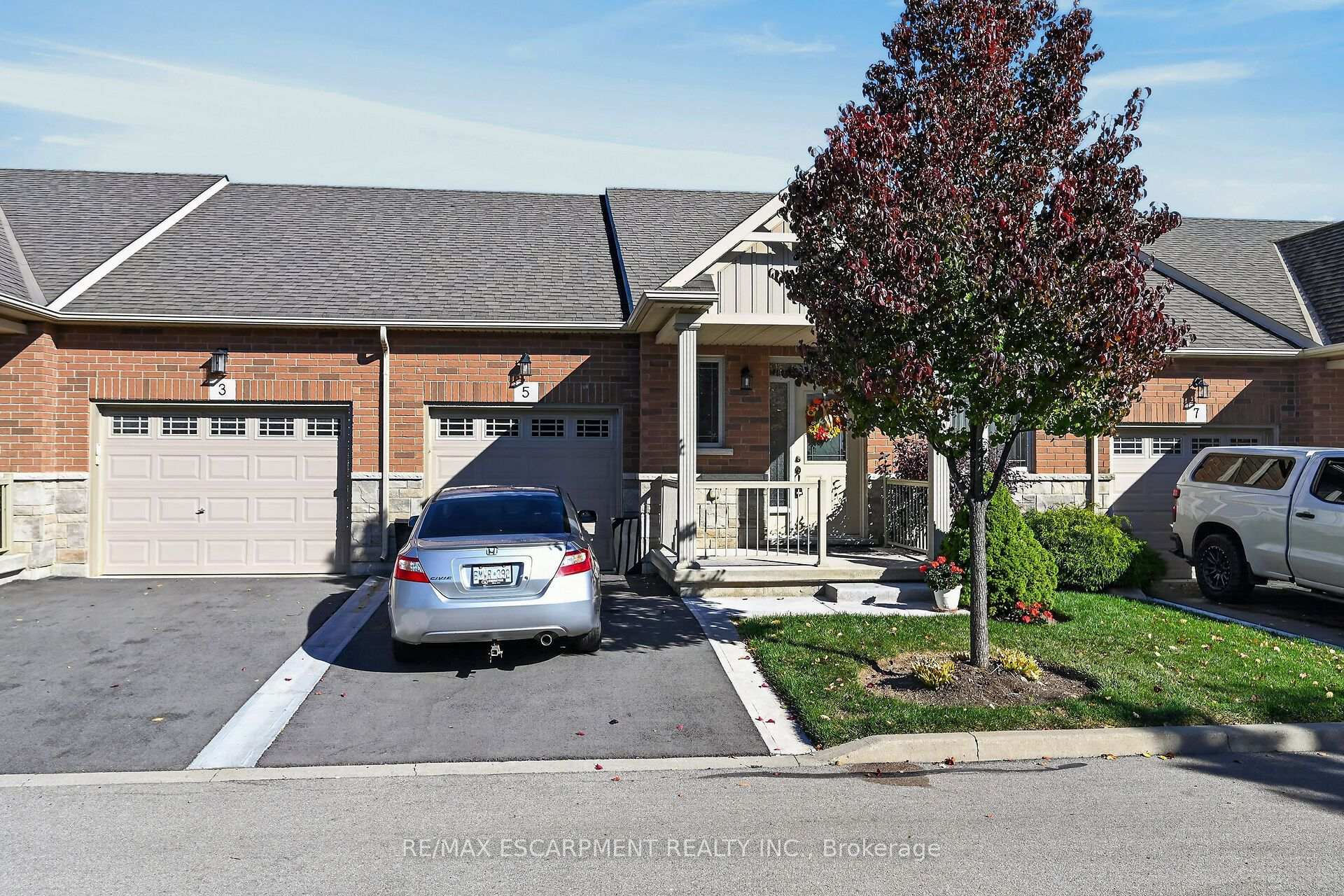 Photo 3 of 5 Hillgartner Lane, Hamilton, Binbrook — HOMEH