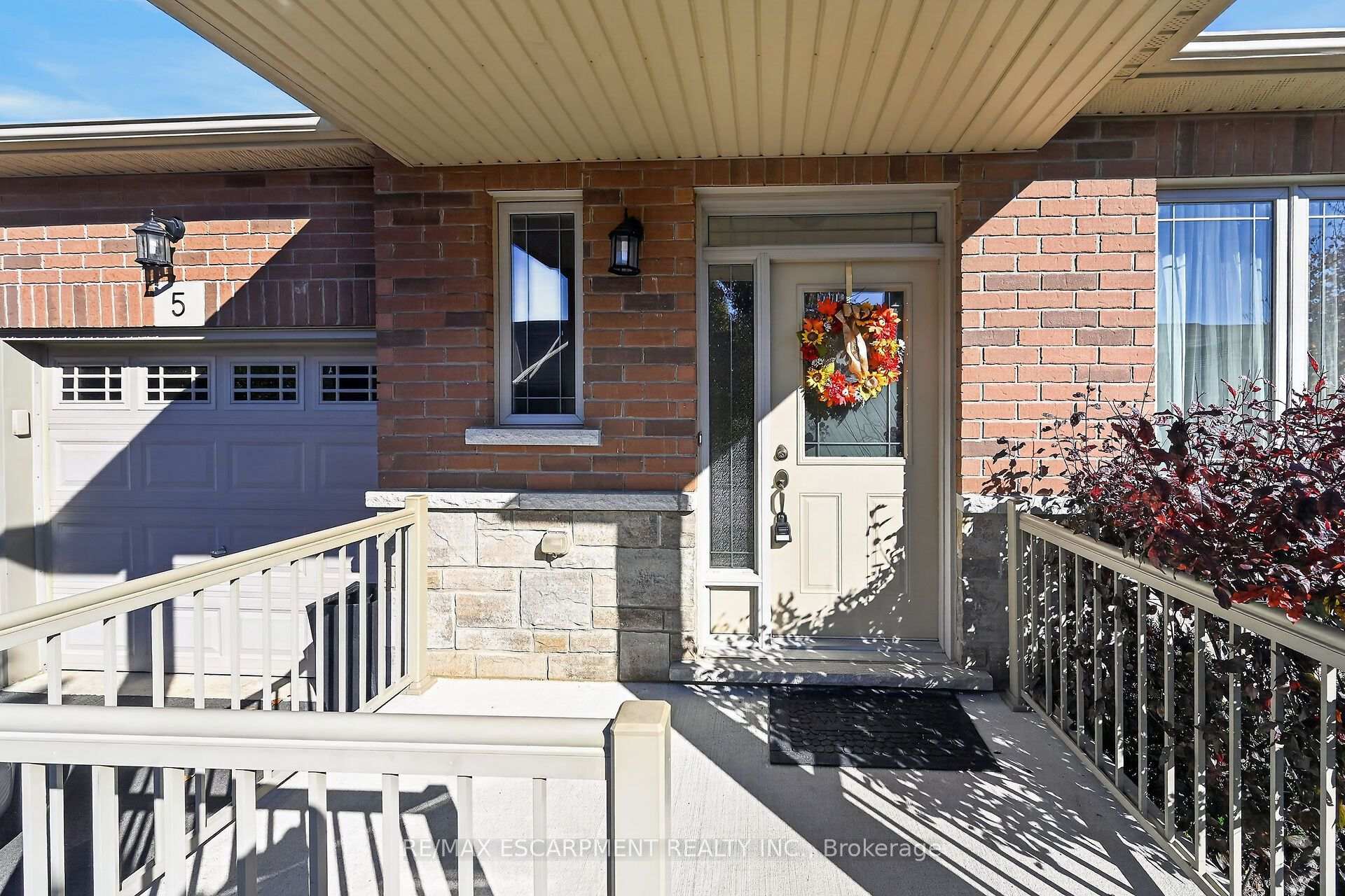 Photo 5 of 5 Hillgartner Lane, Hamilton, Binbrook — HOMEH