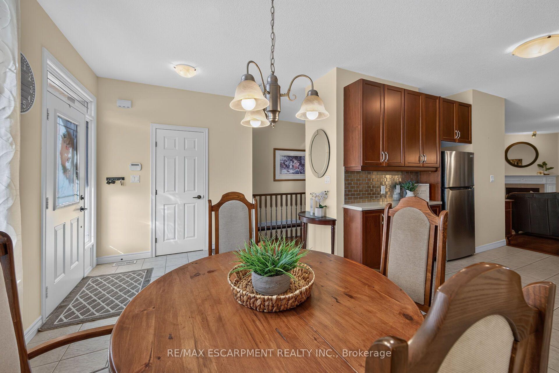 Photo 8 of 5 Hillgartner Lane, Hamilton, Binbrook — HOMEH
