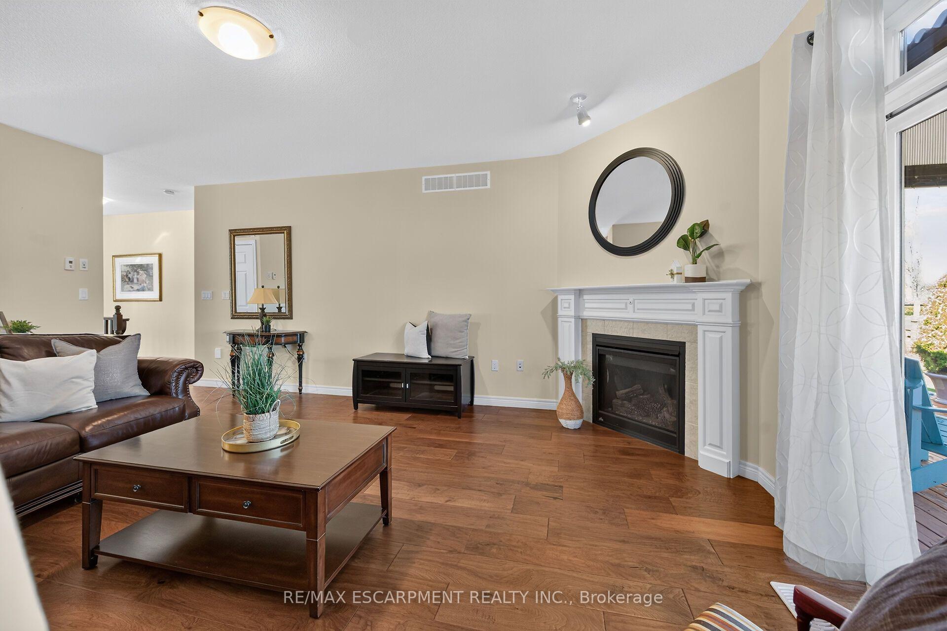 Photo 19 of 5 Hillgartner Lane, Hamilton, Binbrook — HOMEH