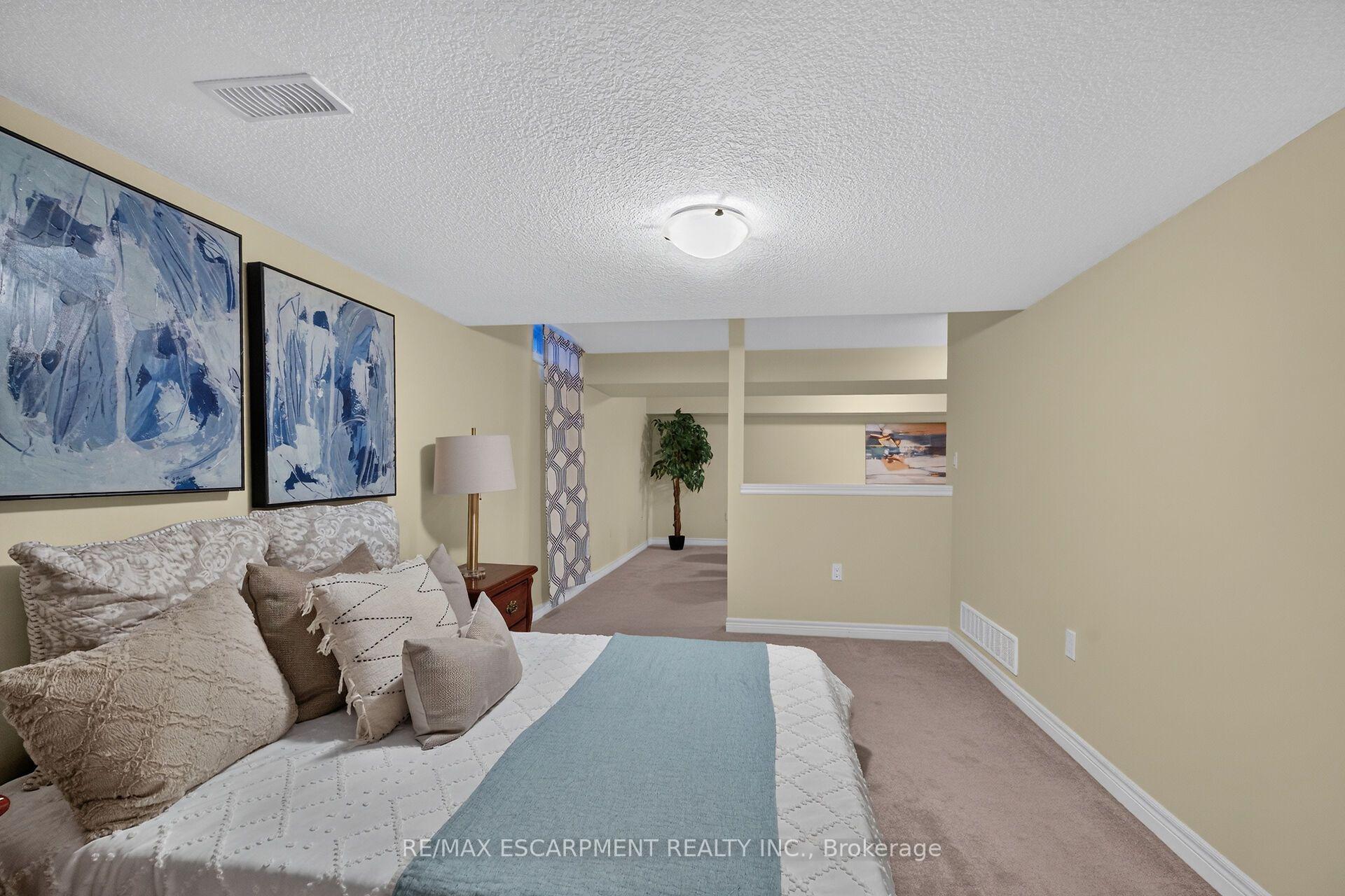 Photo 31 of 5 Hillgartner Lane, Hamilton, Binbrook — HOMEH