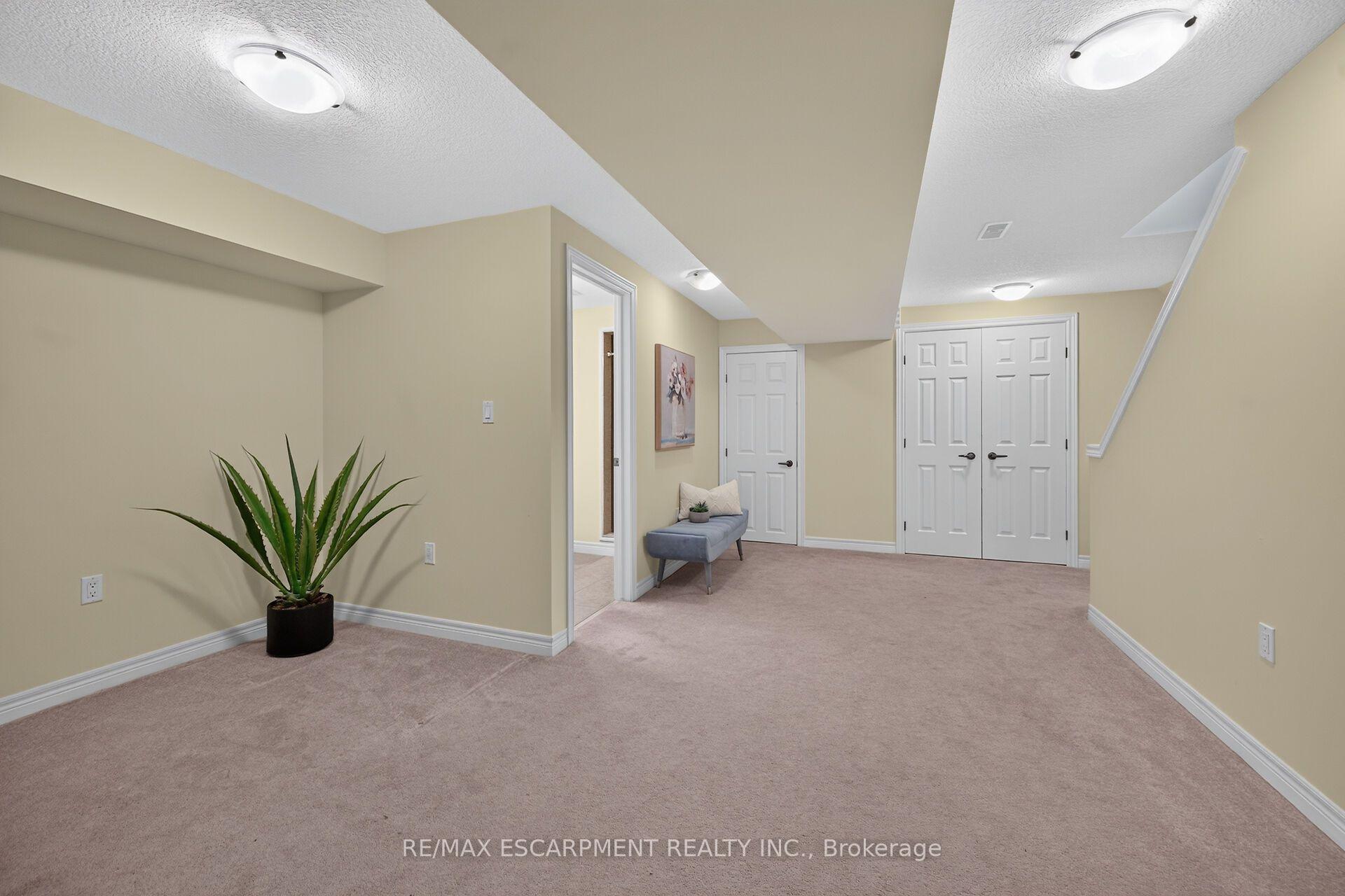 Photo 32 of 5 Hillgartner Lane, Hamilton, Binbrook — HOMEH