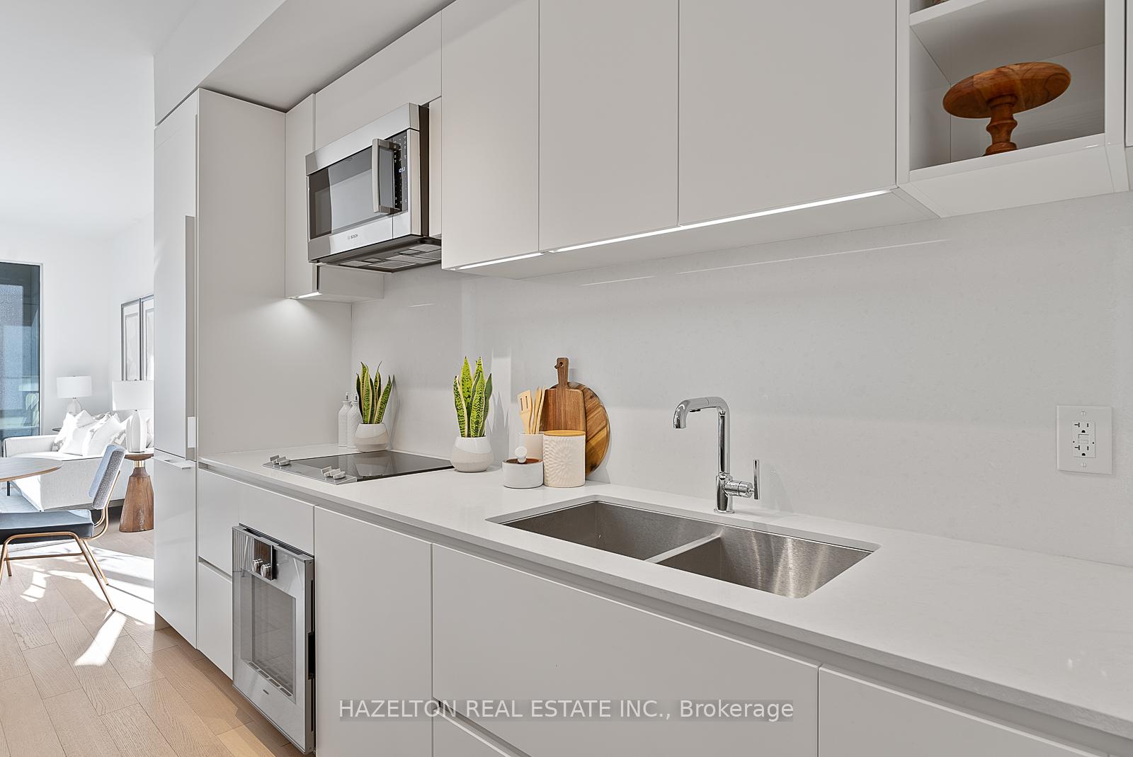 Photo 10 of Unit 302, 128 Pears Avenue, Toronto, The Annex — HOMEH