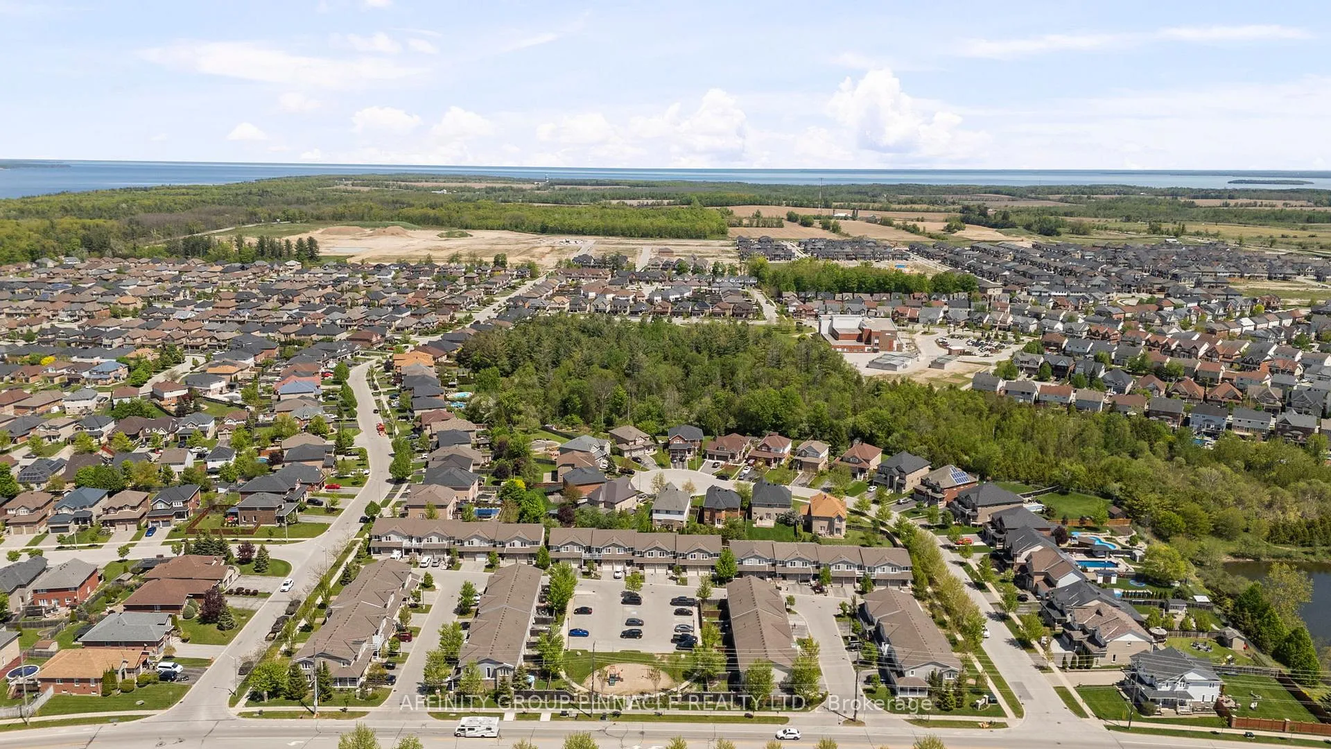 Photo 30 of Unit 32, 75 Prince William Way, Barrie, Innis-Shore — HOMEH