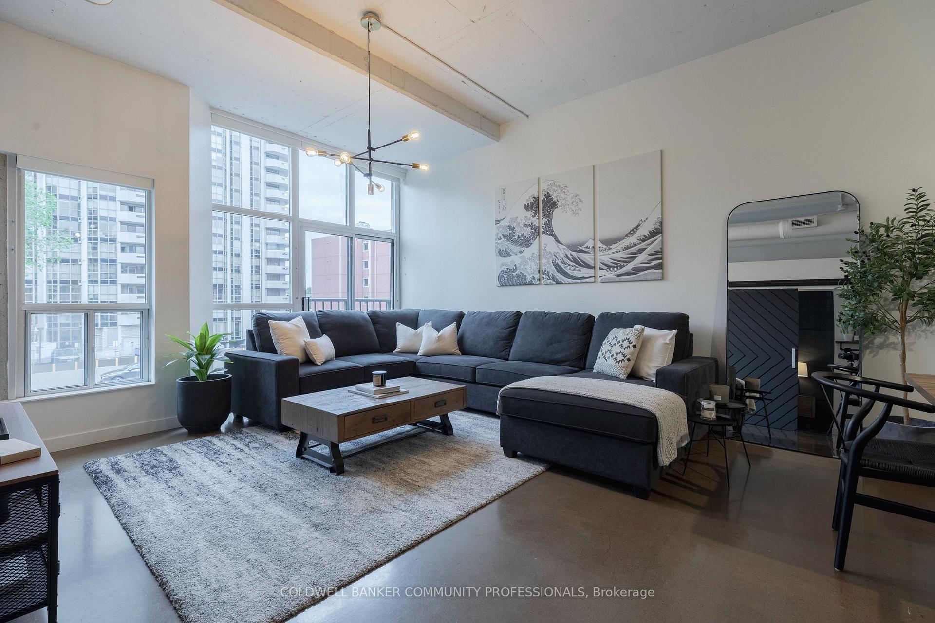 Photo 6 of Unit 410, 66 Bay Street S, Hamilton, Durand — HOMEH