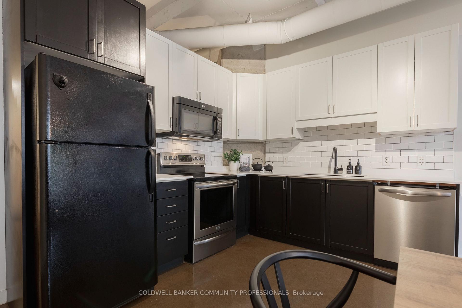 Photo 12 of Unit 410, 66 Bay Street S, Hamilton, Durand — HOMEH