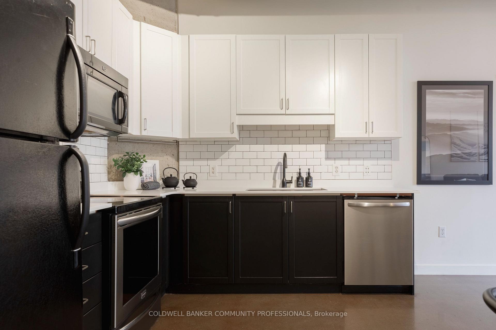 Photo 13 of Unit 410, 66 Bay Street S, Hamilton, Durand — HOMEH