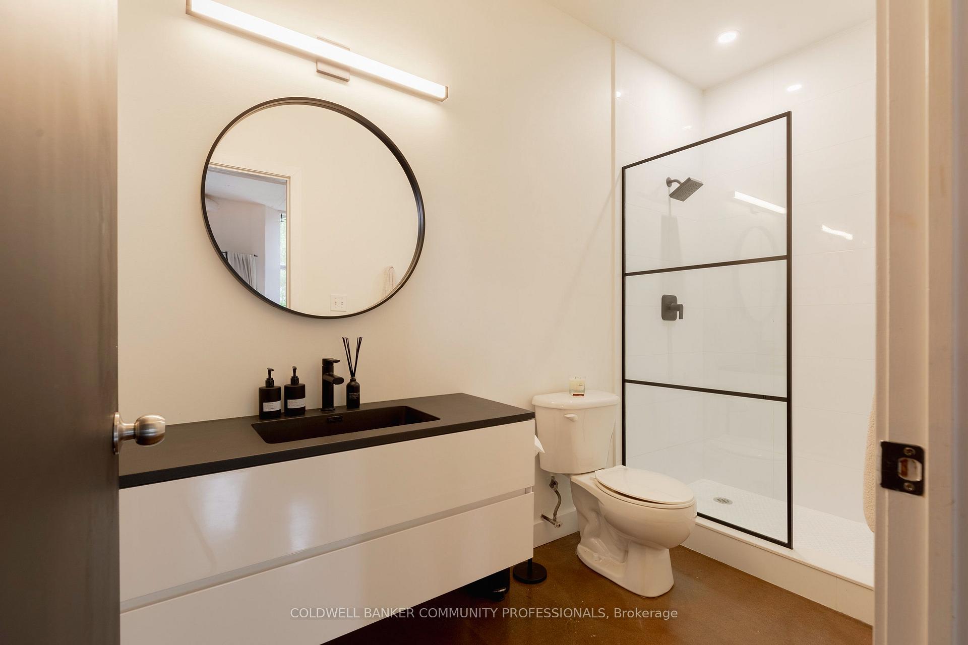 Photo 28 of Unit 410, 66 Bay Street S, Hamilton, Durand — HOMEH