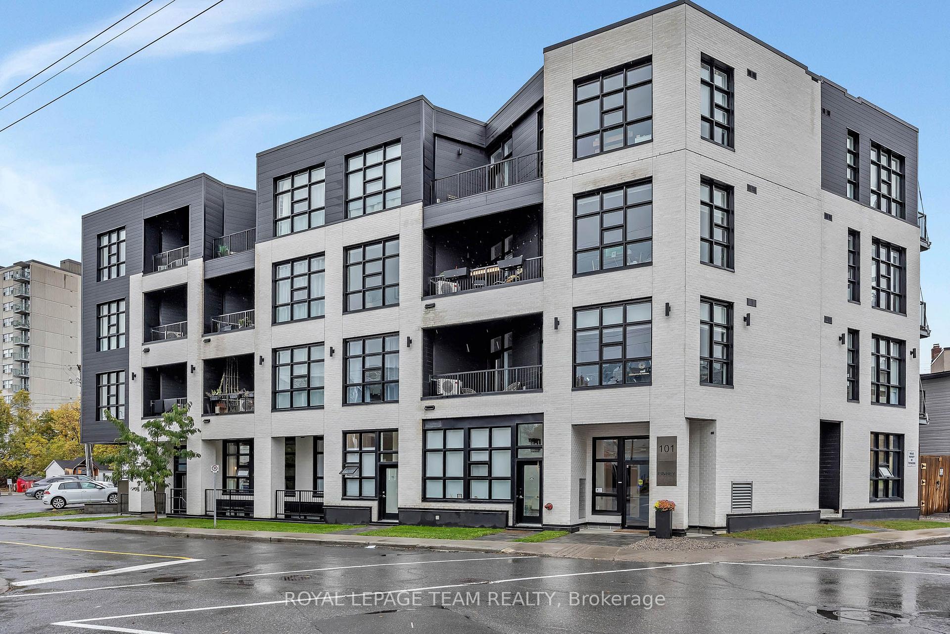 Front of Unit B01, 101 Pinhey Street