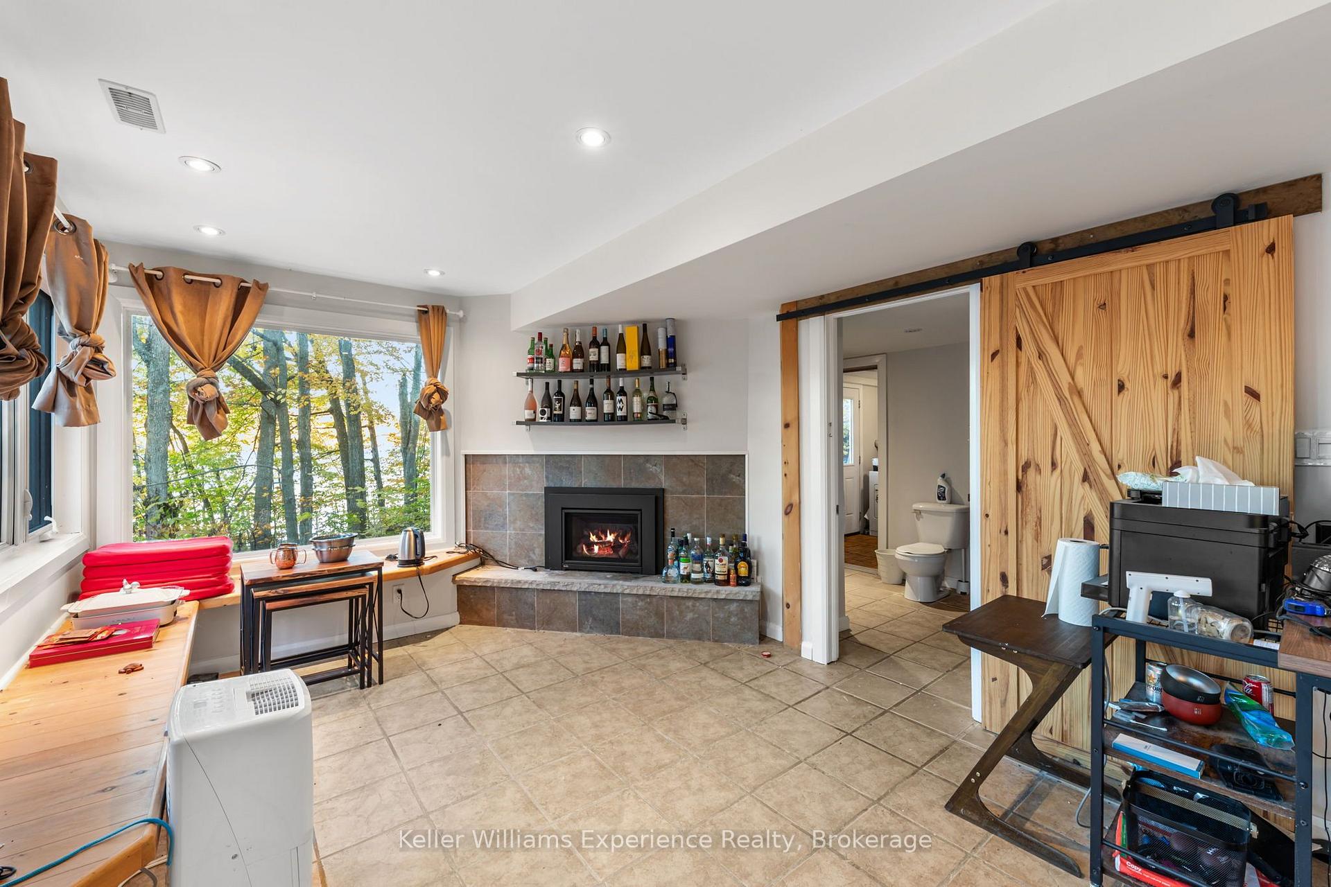 Photo 31 of 21 Lakeview Crescent, Tiny, Rural Tiny — HOMEH