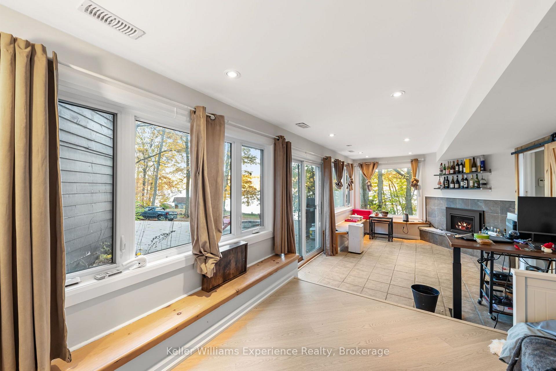 Photo 33 of 21 Lakeview Crescent, Tiny, Rural Tiny — HOMEH