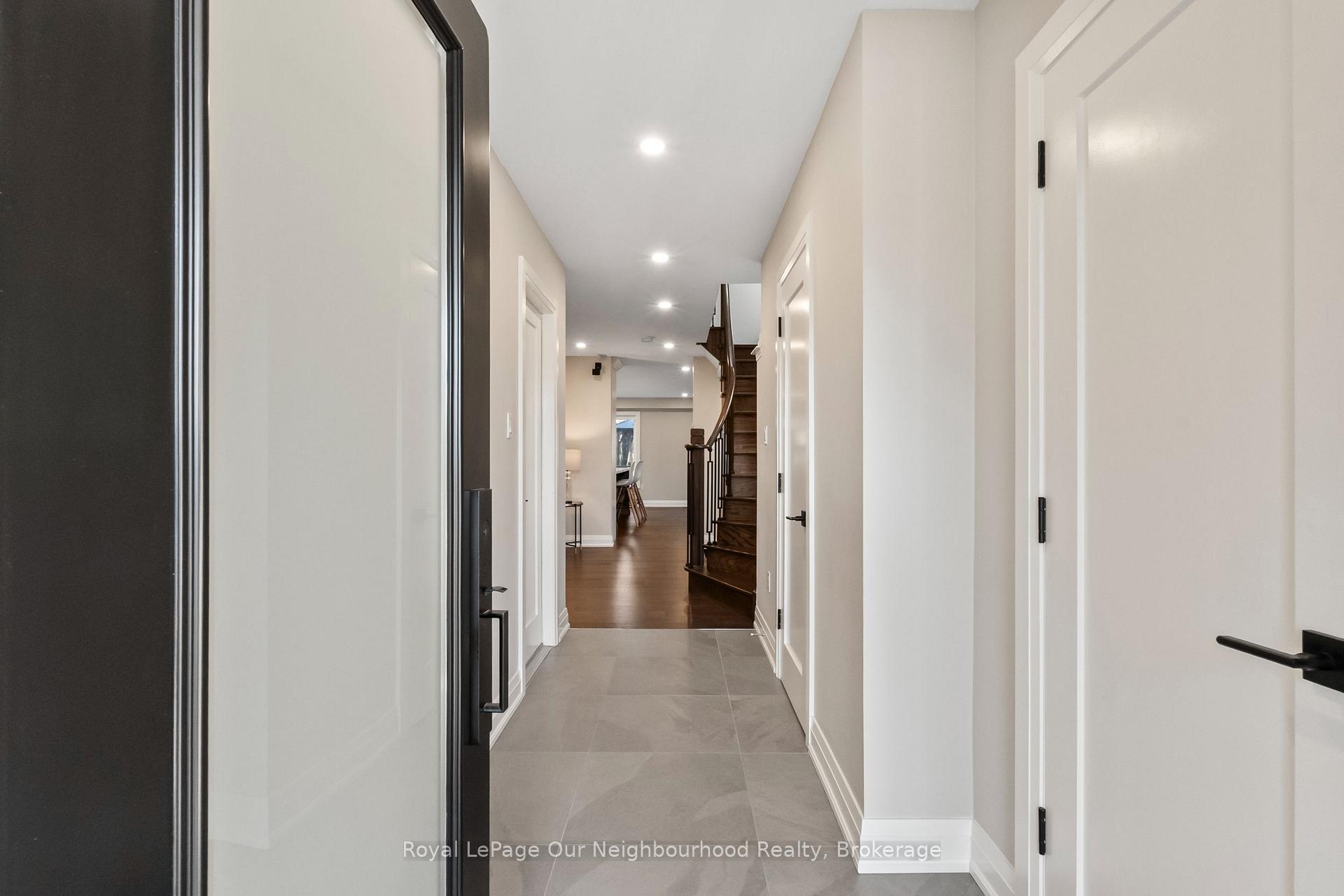 Photo 6 of 16 Bettina Place, Whitby, Rolling Acres — HOMEH