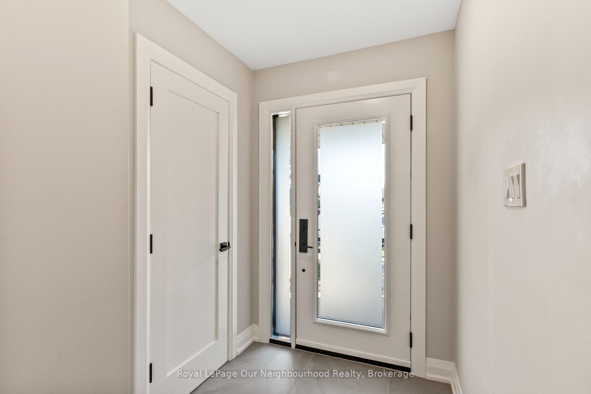 Photo 7 of 16 Bettina Place, Whitby, Rolling Acres — HOMEH