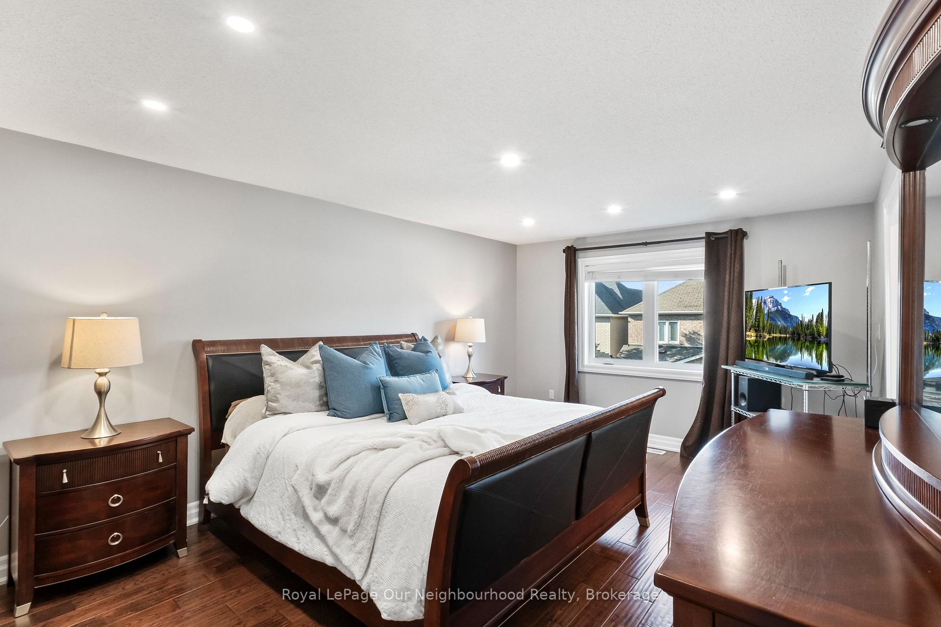 Photo 19 of 16 Bettina Place, Whitby, Rolling Acres — HOMEH
