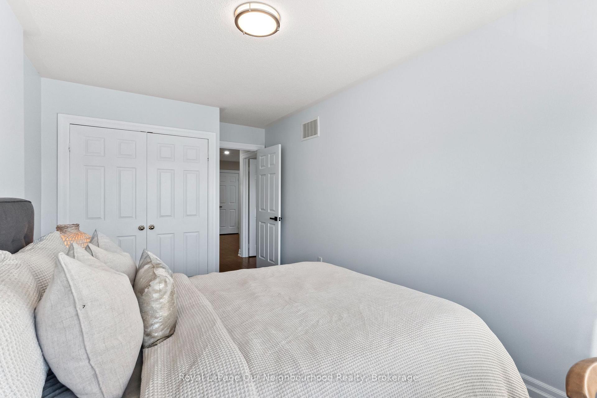 Photo 29 of 16 Bettina Place, Whitby, Rolling Acres — HOMEH