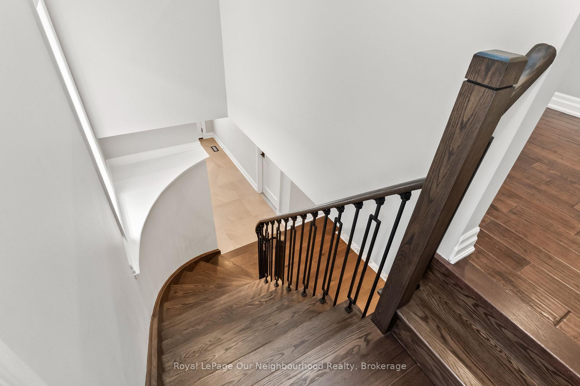 Photo 31 of 16 Bettina Place, Whitby, Rolling Acres — HOMEH