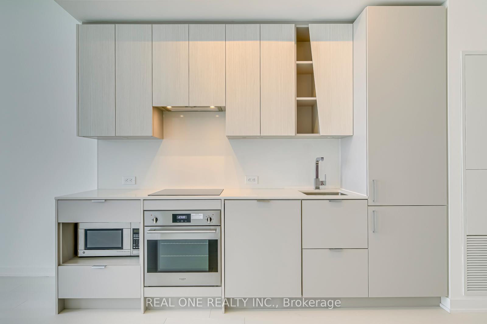 Photo 7 of Unit 6009, 3883 Quartz Road, Mississauga, City Centre — HOMEH