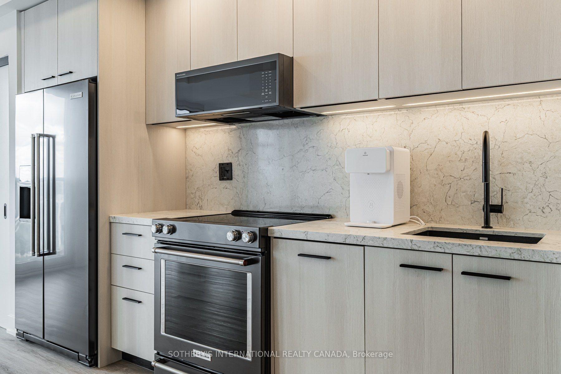 Photo 4 of Unit E2905, 30 Mutual Street, Toronto, Church-Yonge Corridor — HOMEH