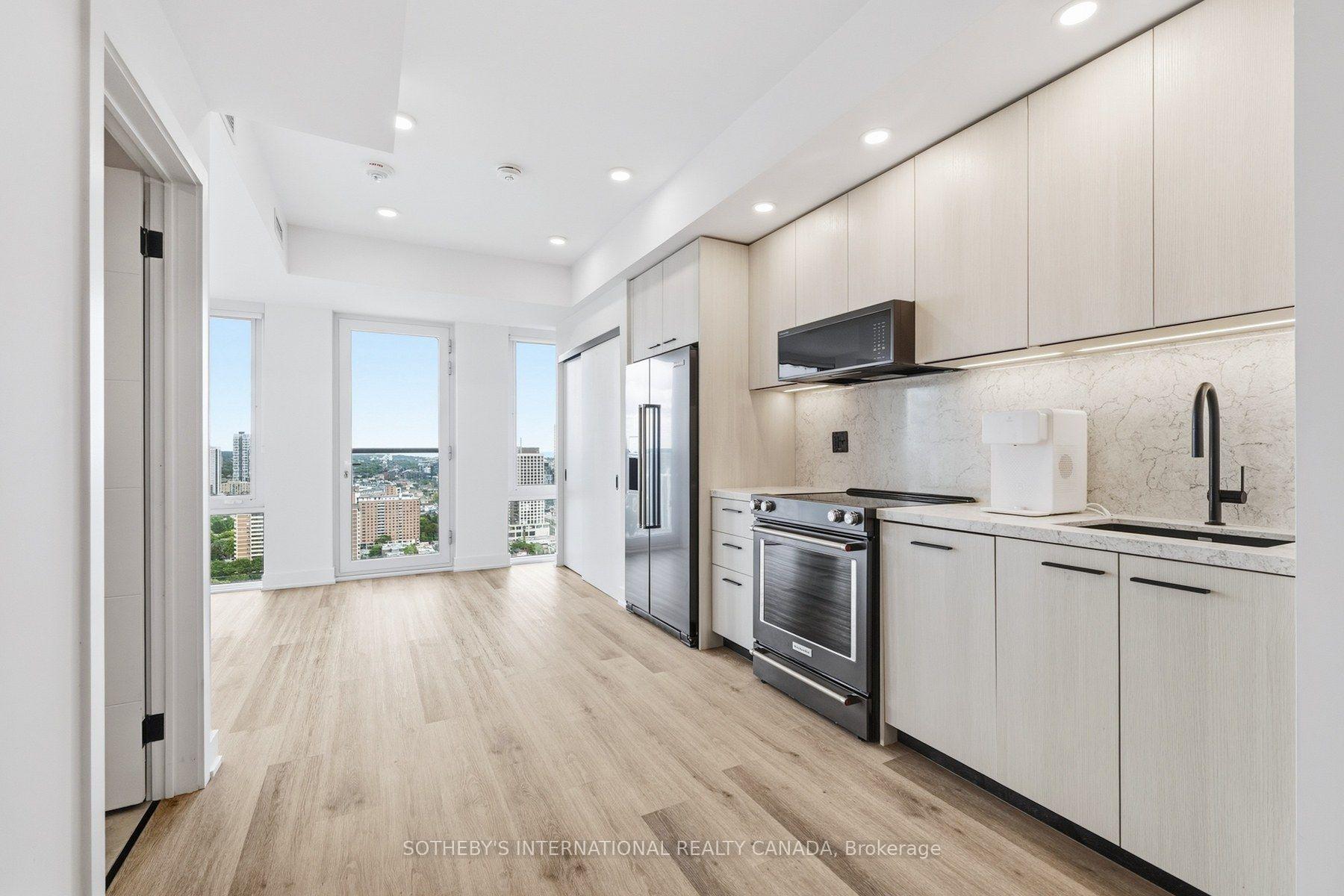 Photo 5 of Unit E2905, 30 Mutual Street, Toronto, Church-Yonge Corridor — HOMEH