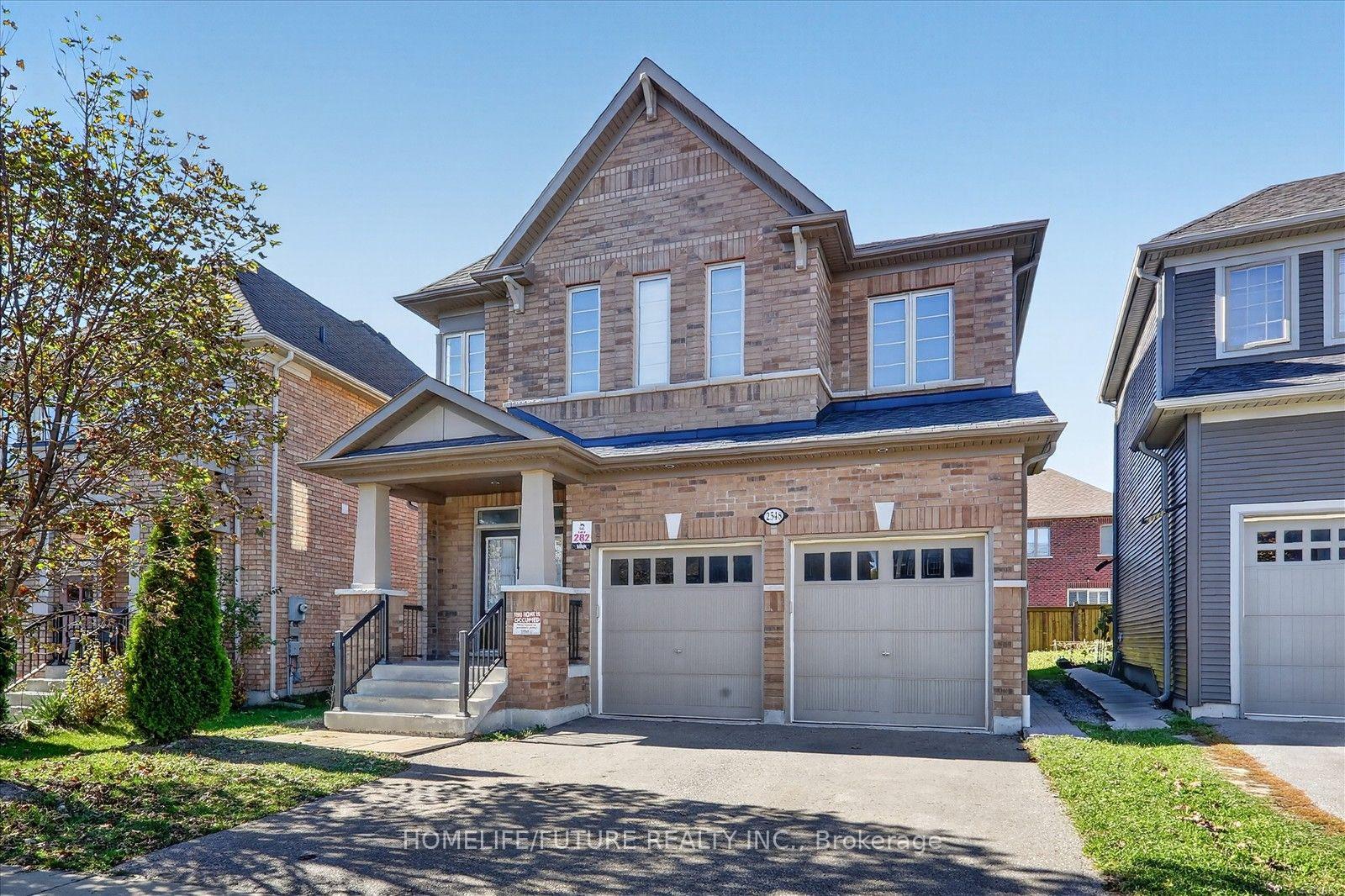 Photo 2 of 2548 Bandsman Crescent, Oshawa, Windfields — HOMEH