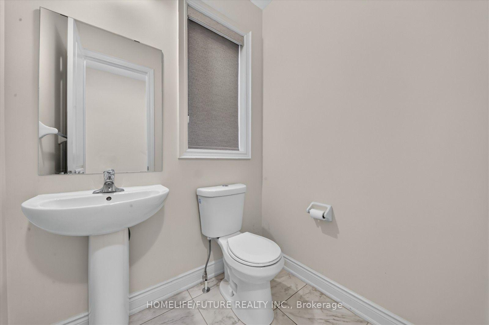 Photo 5 of 2548 Bandsman Crescent, Oshawa, Windfields — HOMEH