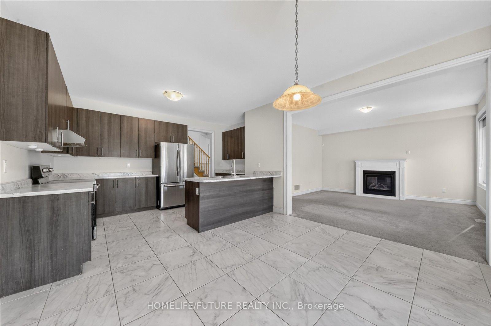 Photo 11 of 2548 Bandsman Crescent, Oshawa, Windfields — HOMEH