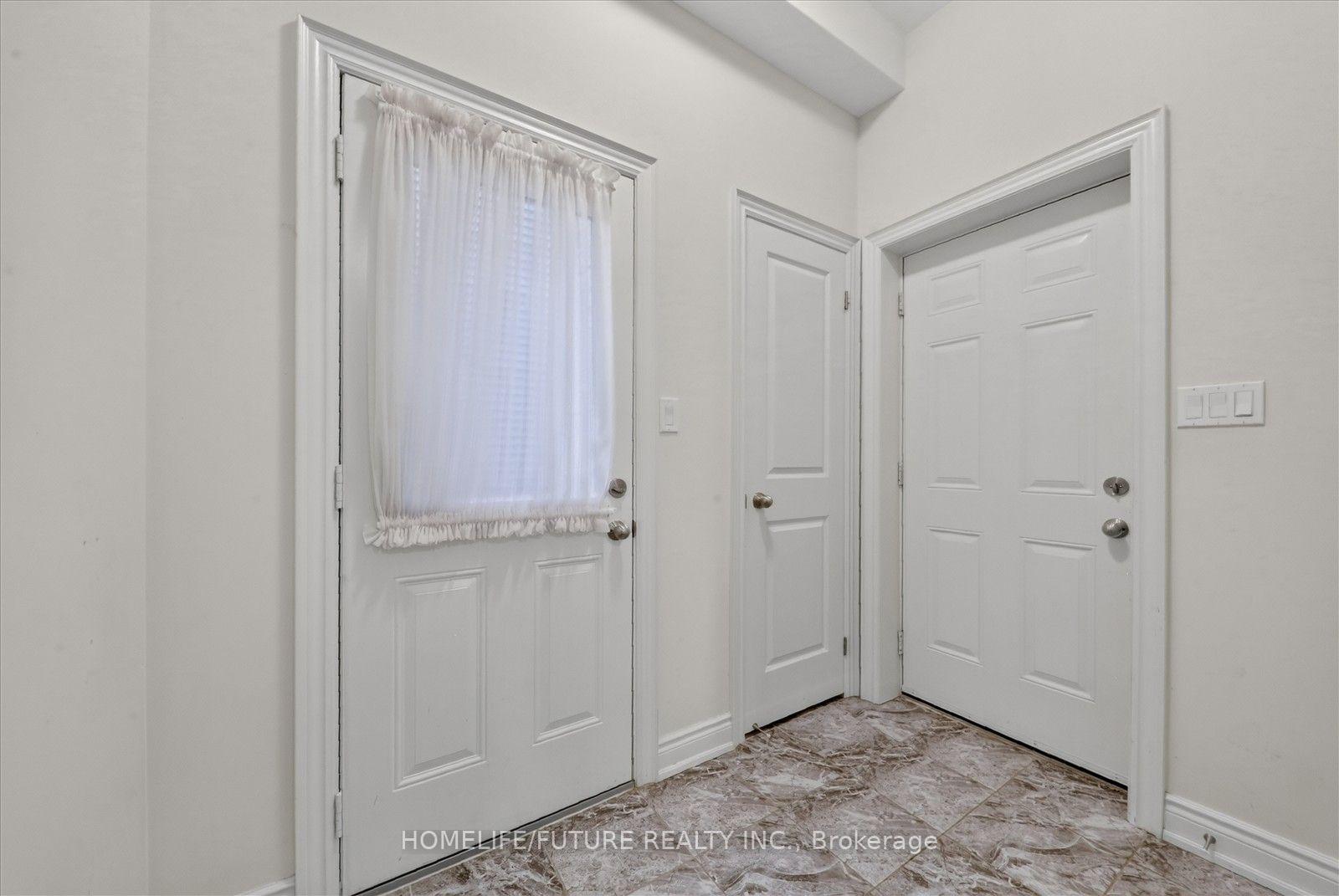 Photo 16 of 2548 Bandsman Crescent, Oshawa, Windfields — HOMEH