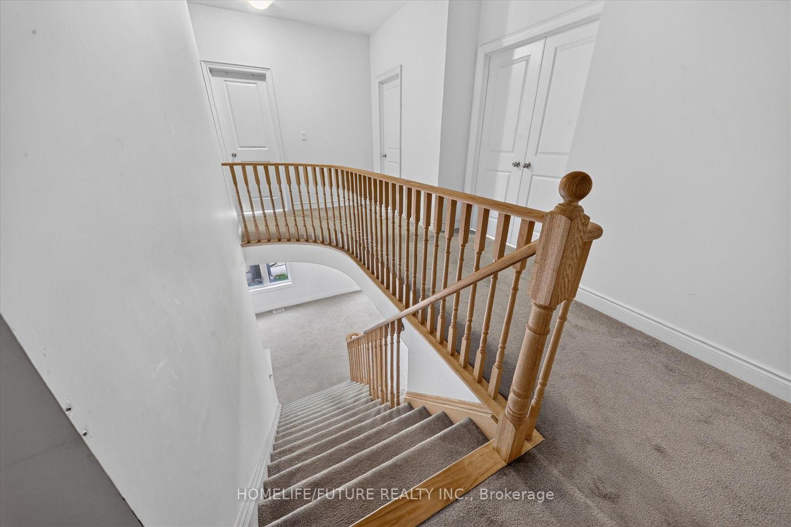 Photo 18 of 2548 Bandsman Crescent, Oshawa, Windfields — HOMEH