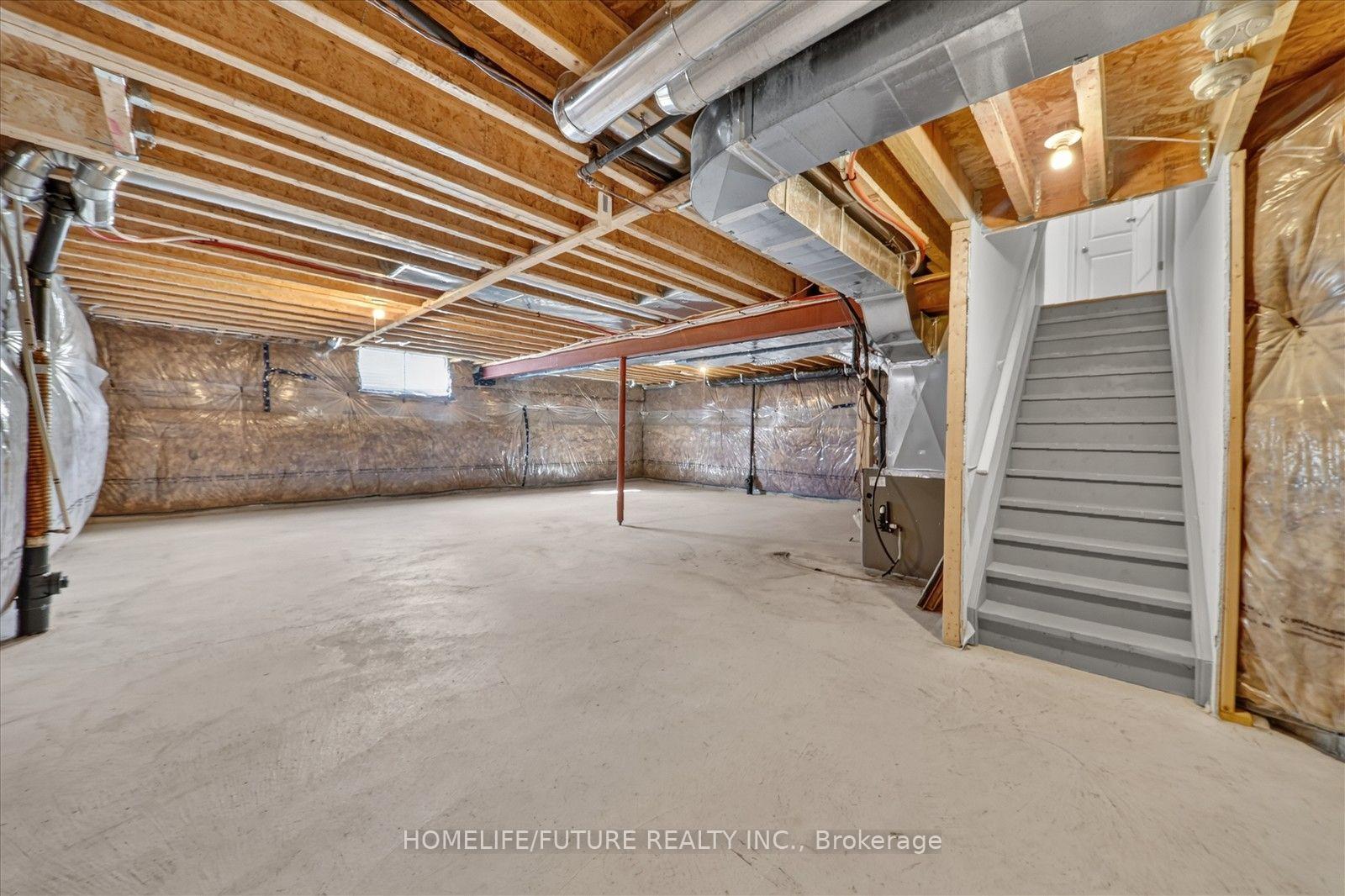 Photo 33 of 2548 Bandsman Crescent, Oshawa, Windfields — HOMEH