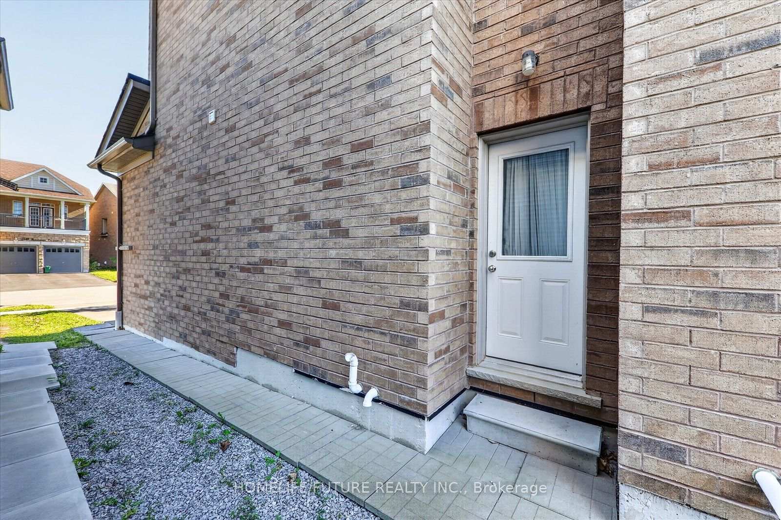 Photo 36 of 2548 Bandsman Crescent, Oshawa, Windfields — HOMEH