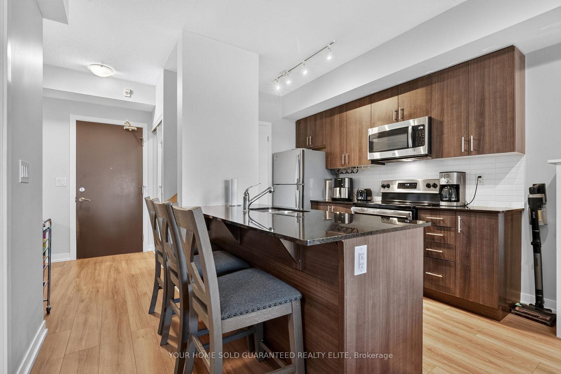 Photo 2 of Unit 412, 550 North Service Road, Grimsby, Grimsby Beach — HOMEH