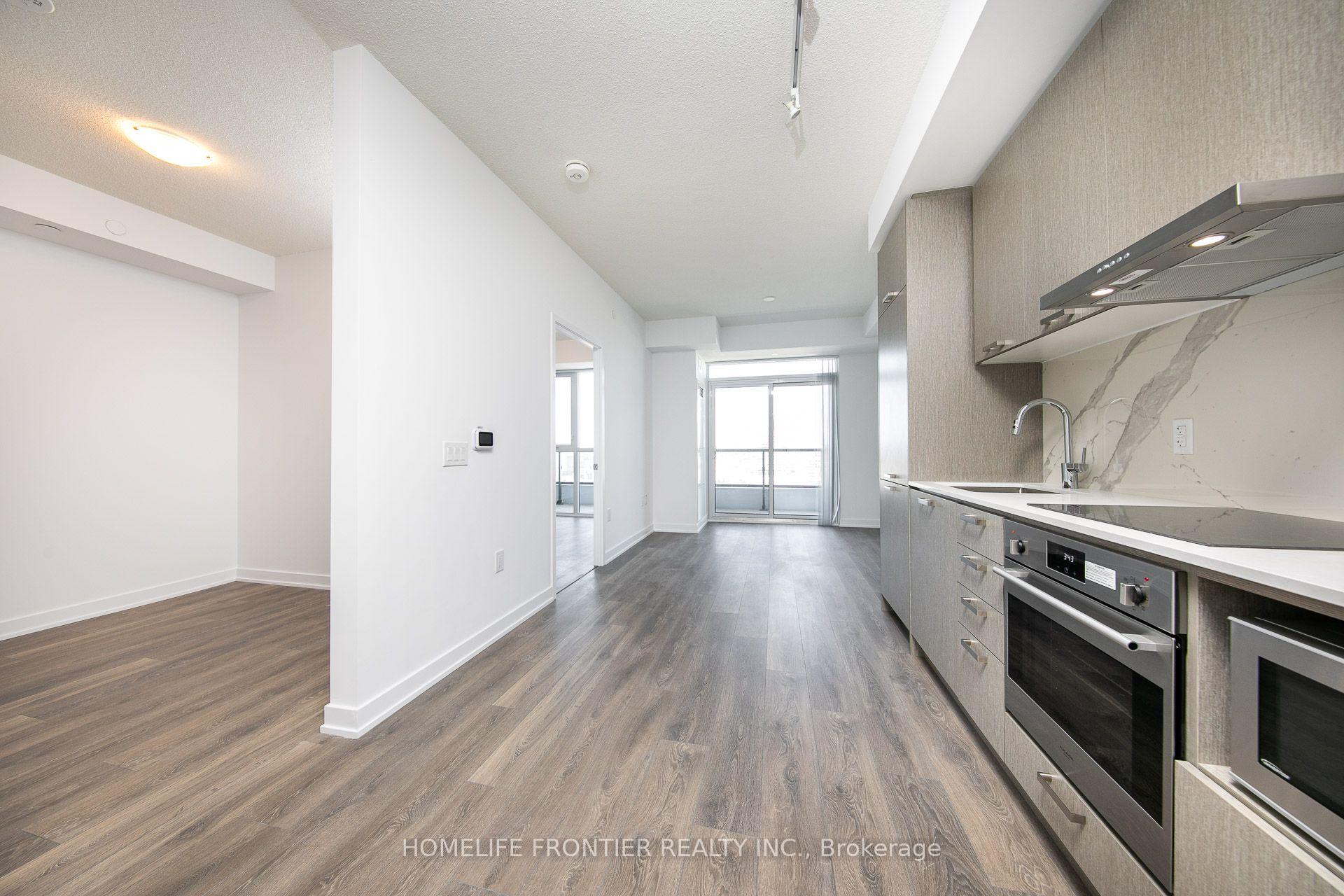 Photo 5 of Unit 1712, 38 Honeycrisp Crescent, Vaughan, Vaughan Corporate Centre — HOMEH